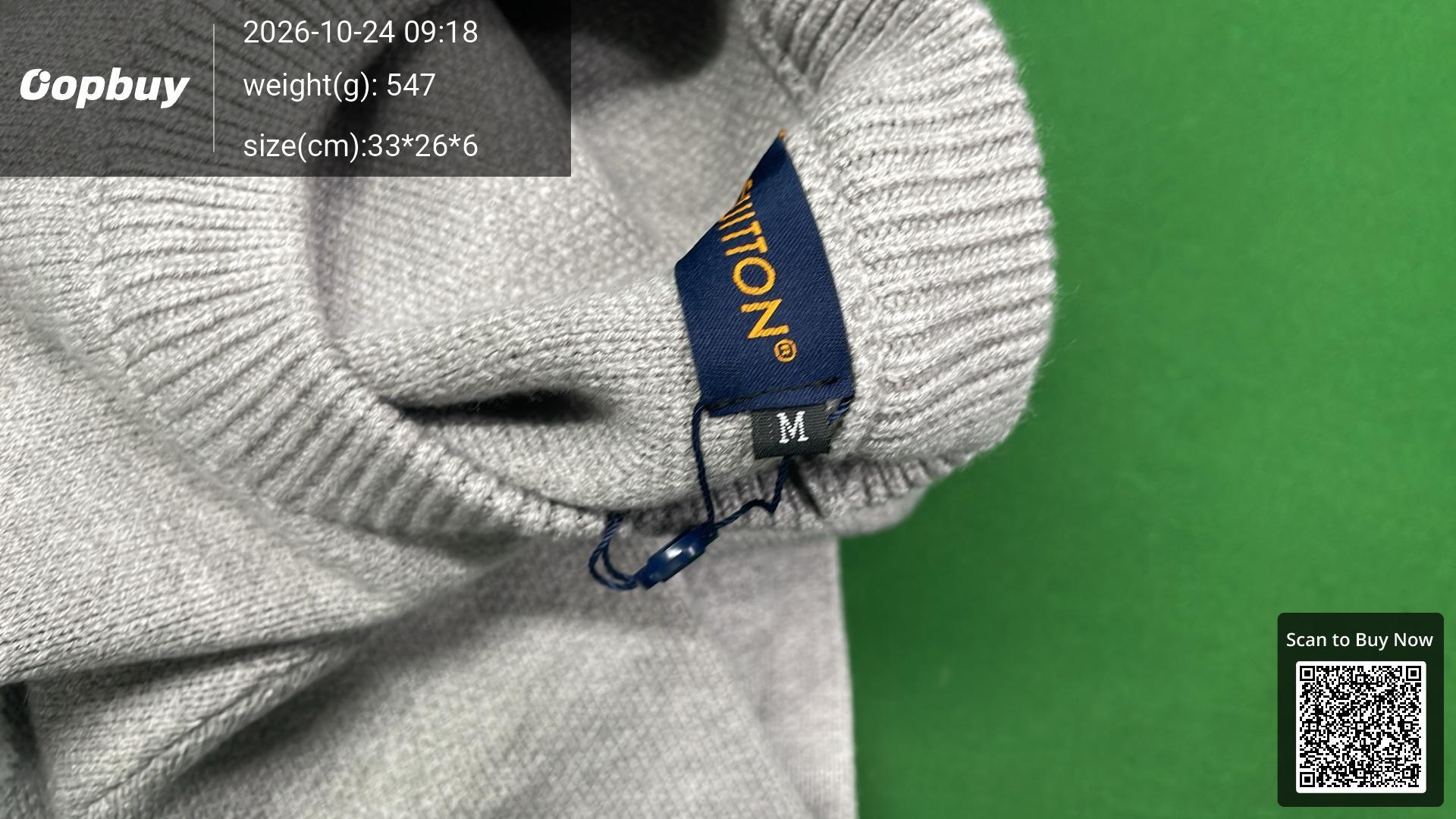 Foto QC 1 de Louis Vuitton Crewneck Sweater LV Logo Knit Grey