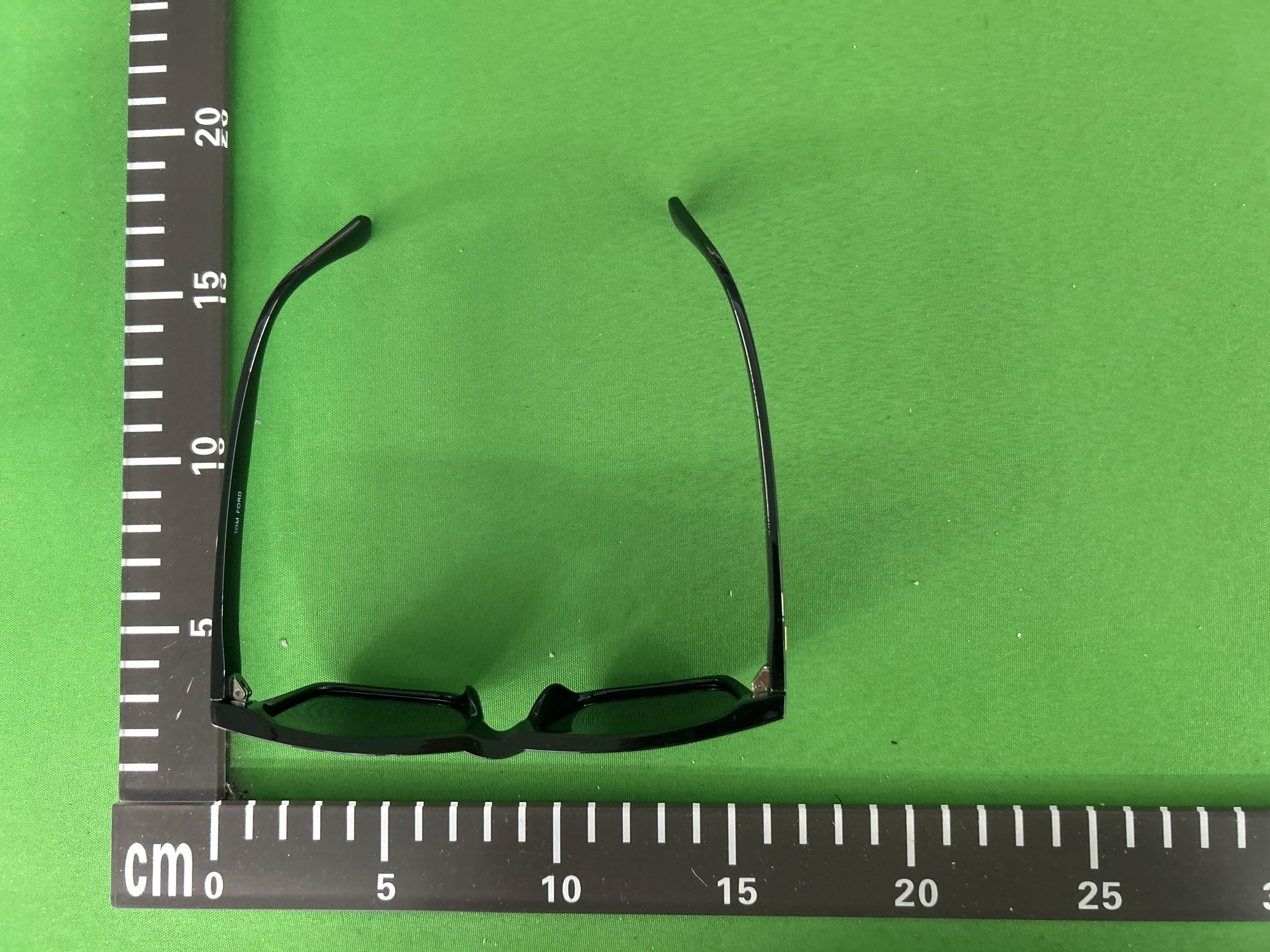 Foto QC 7 de Other Square-Frame Acetate Sunglasses Black Yellow (0775)