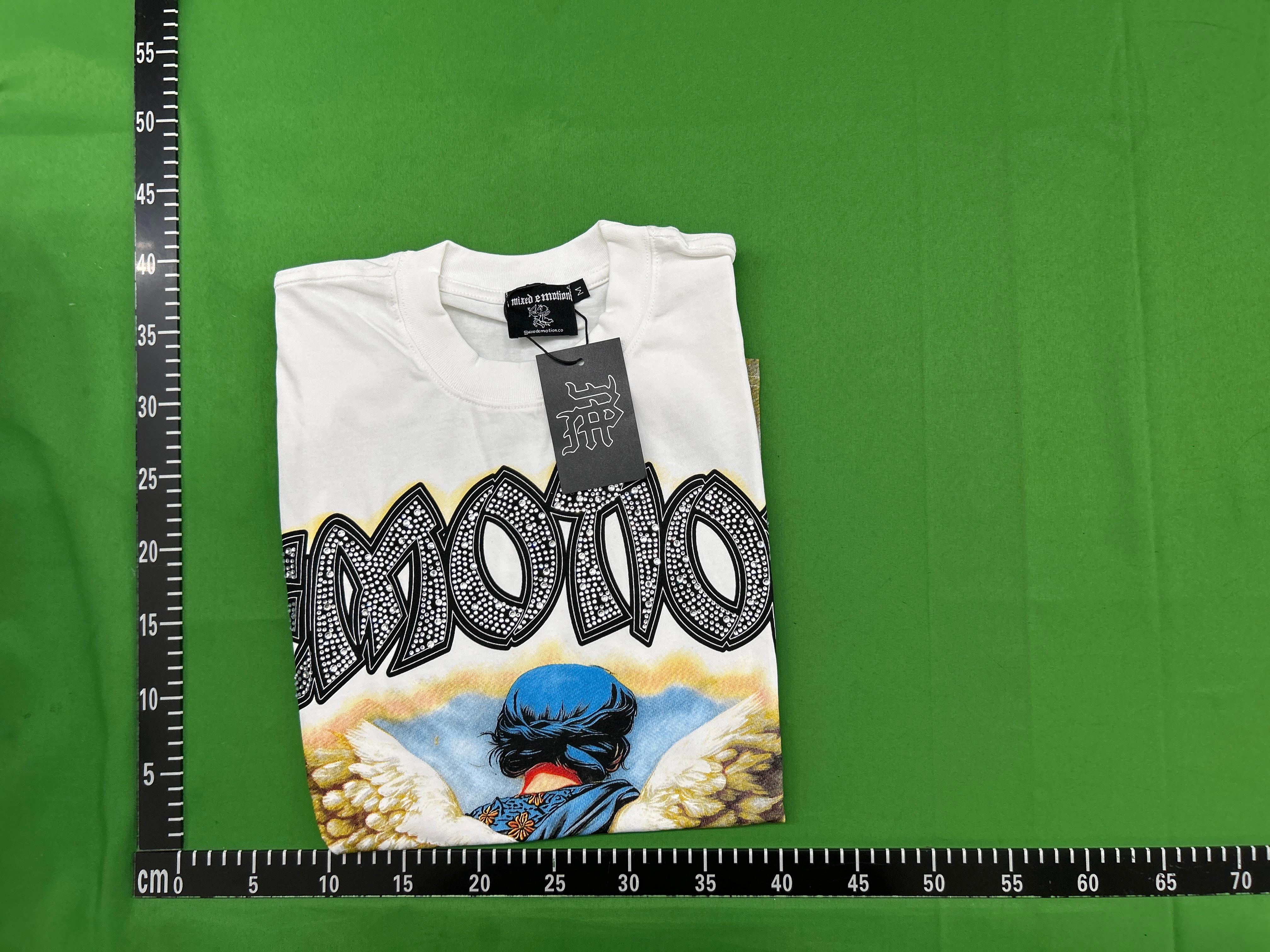 Foto QC 8 de MIXED EMOTION T-shirt Emotions Never Die Rhinestone Letter Print White