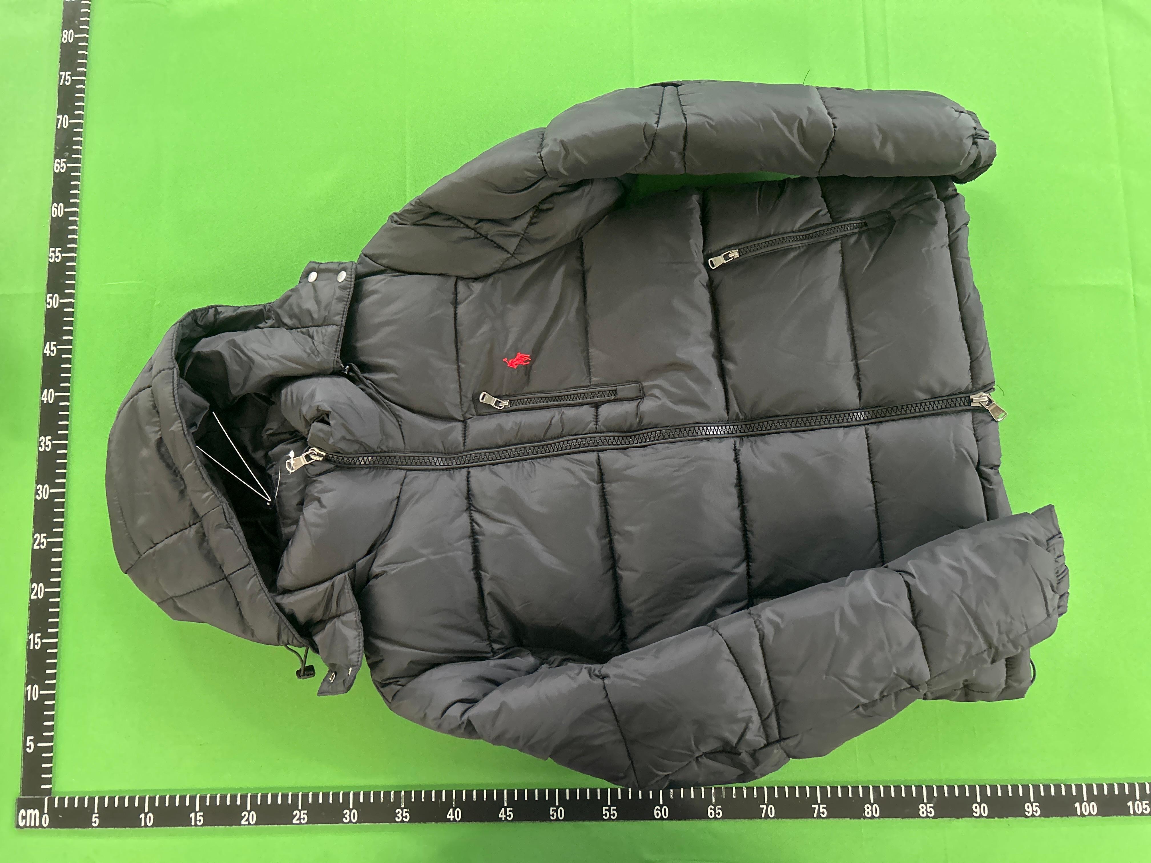 Foto QC 3 de Moncler Montcla Puffer Jacket Down Black