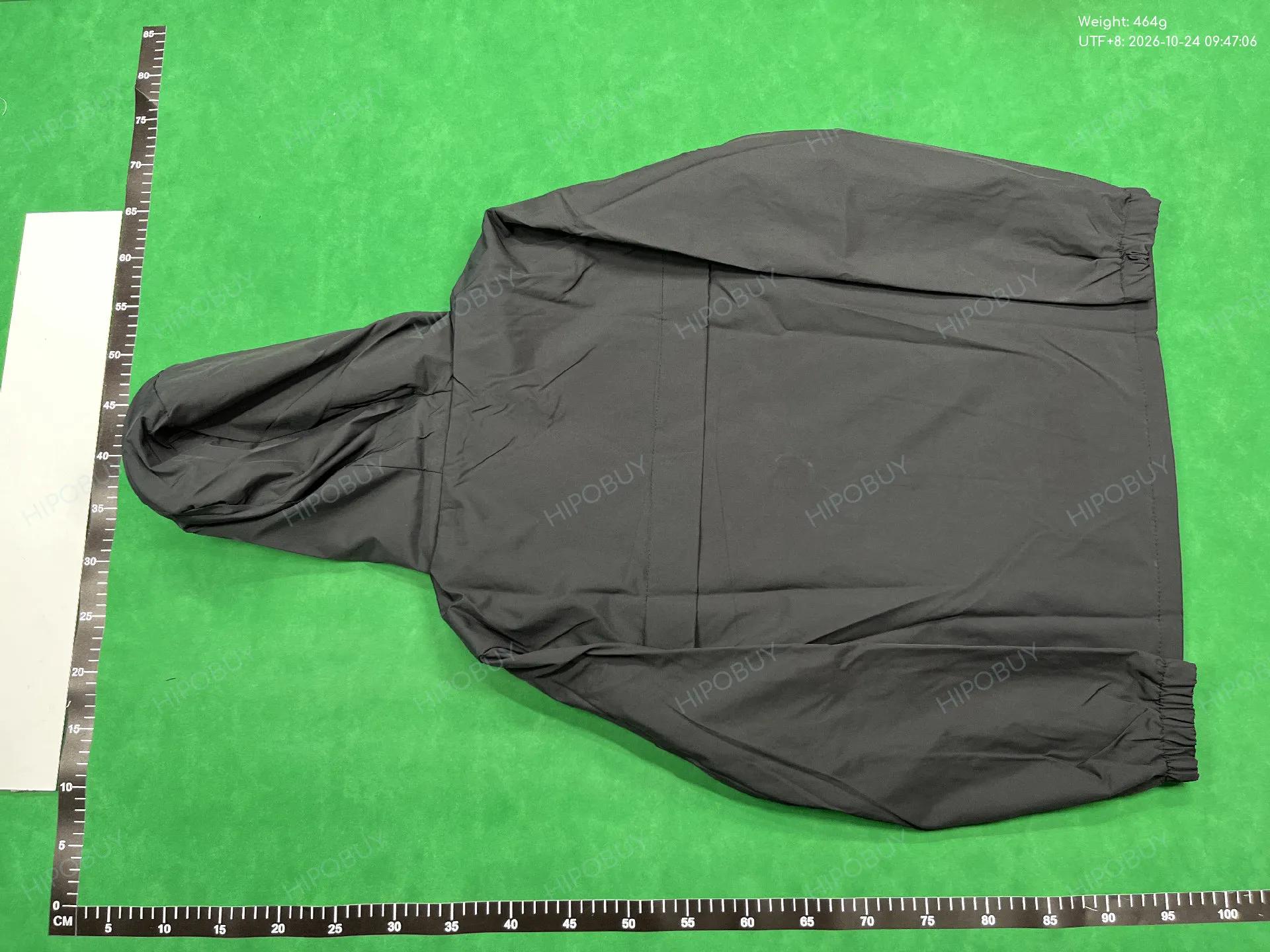 Foto QC 7 de Prada Hooded Jacket Black