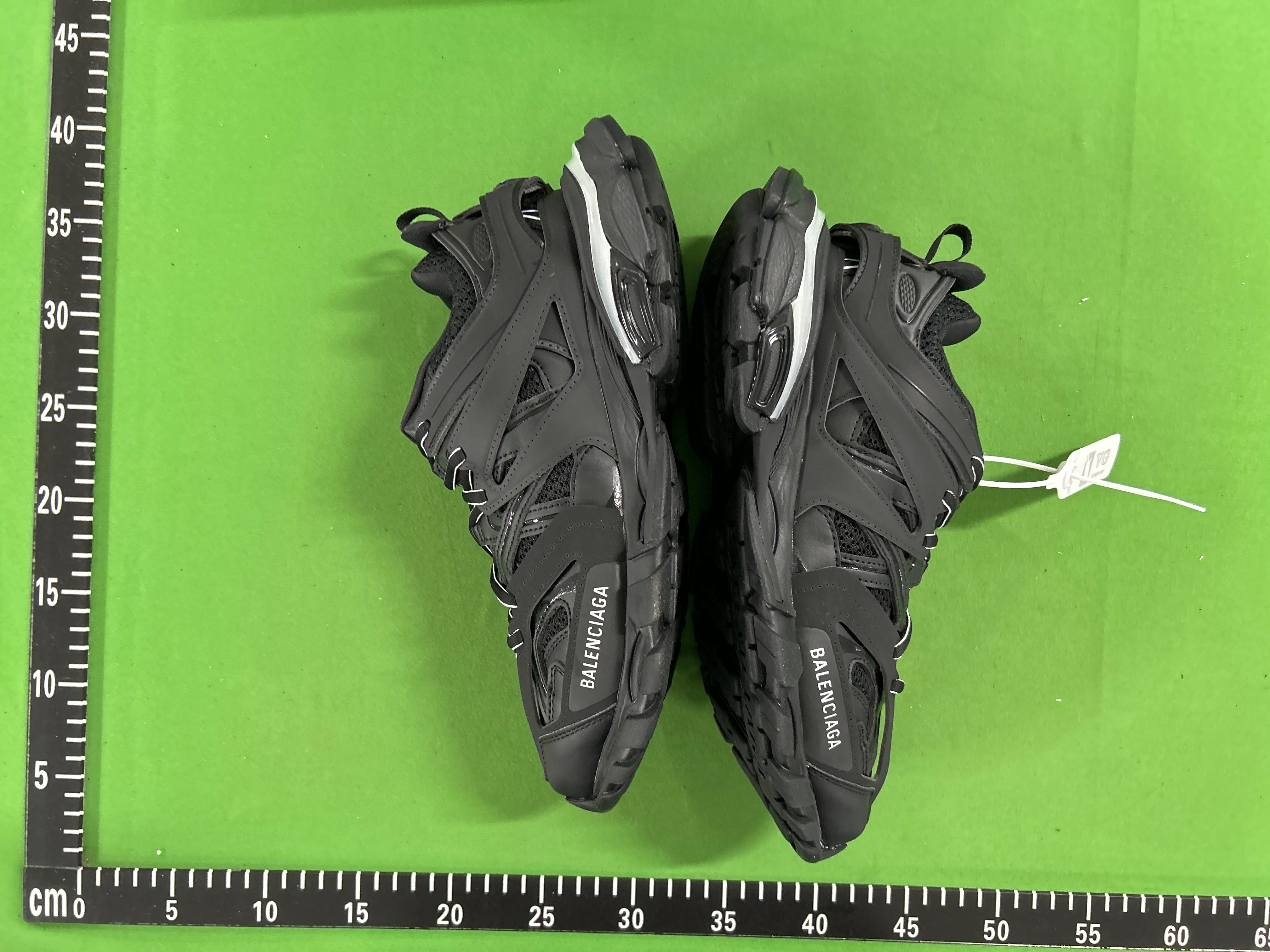 Foto QC 5 de Balenciaga Track Sneaker Black Orange Trail Laces 800592 WTRHK 1000