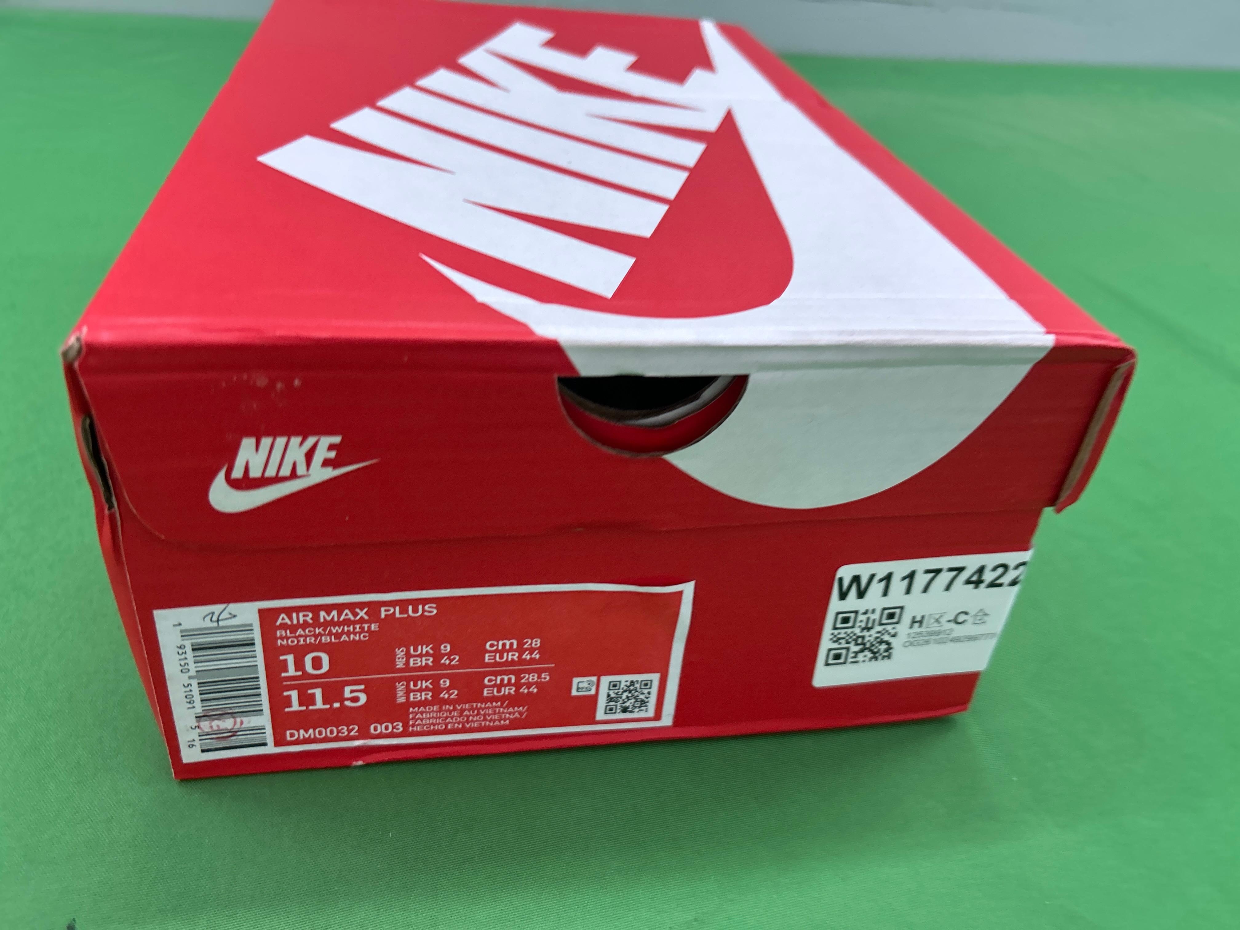 Foto QC 1 de Nike Air Max Plus TN Retro Low Triple Black 604133-050