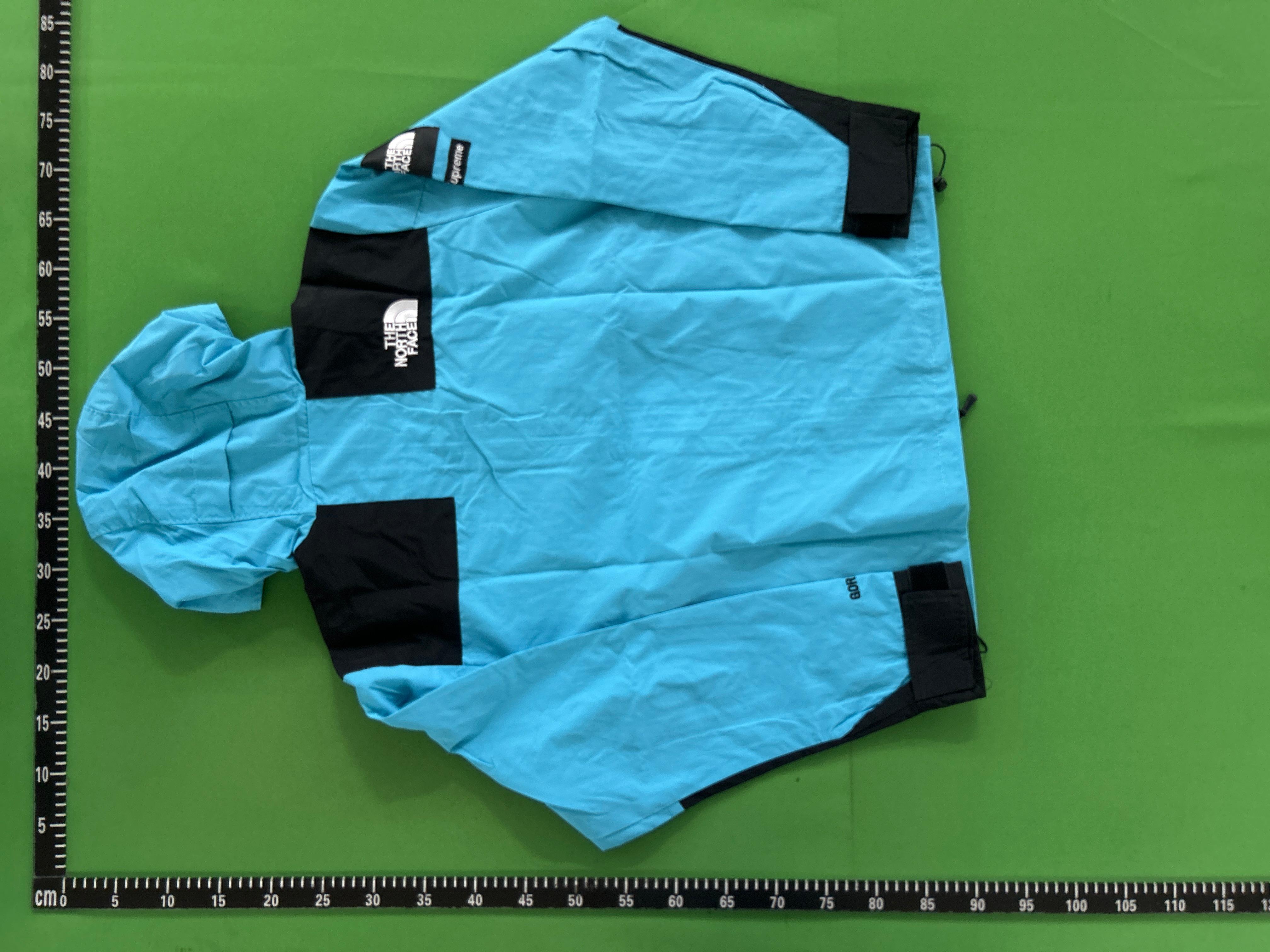 Foto QC 4 de Supreme The North Face Arc Logo Mountain Jacket GORE-TEX Black