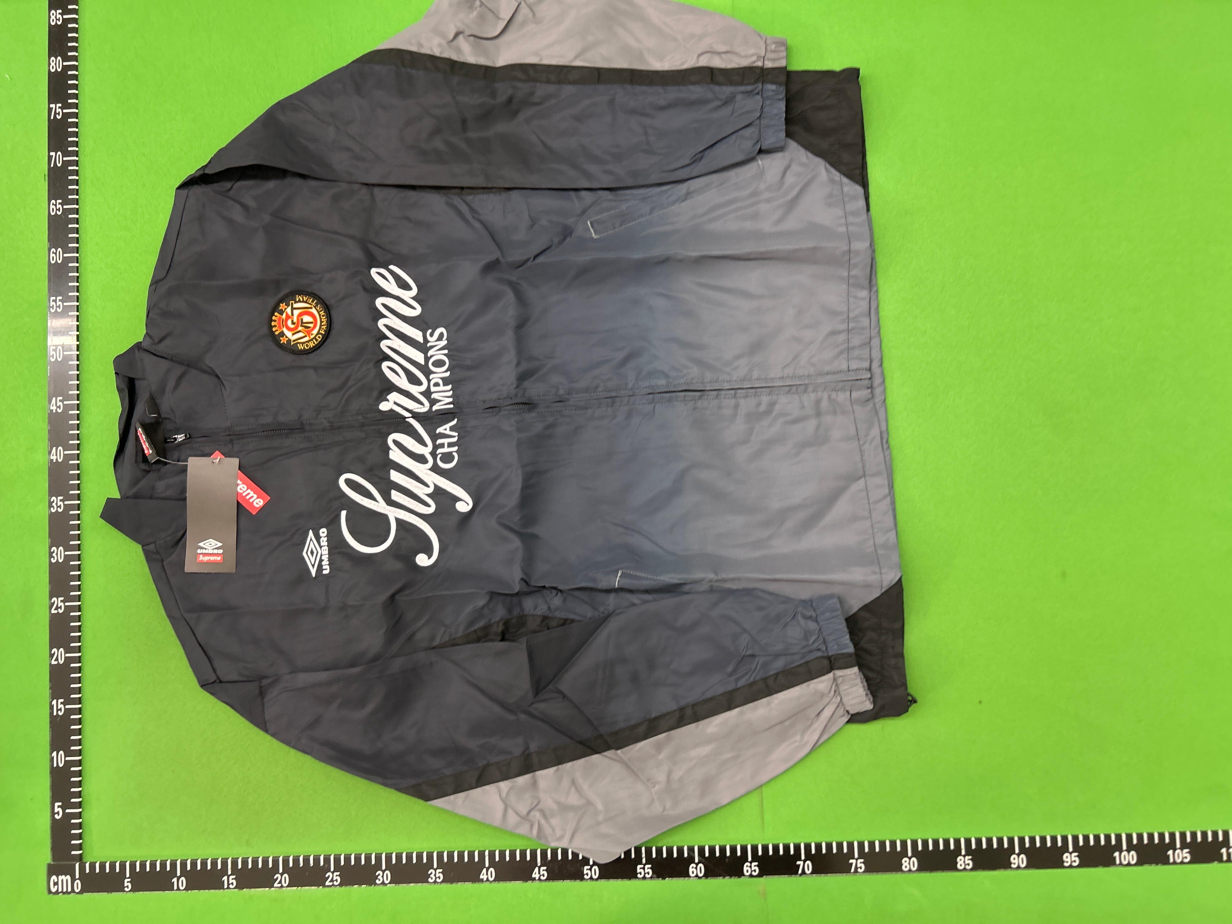 Foto QC 3 de Supreme MM6 Maison Margiela Split Stadium Jacket Nylon Burgundy