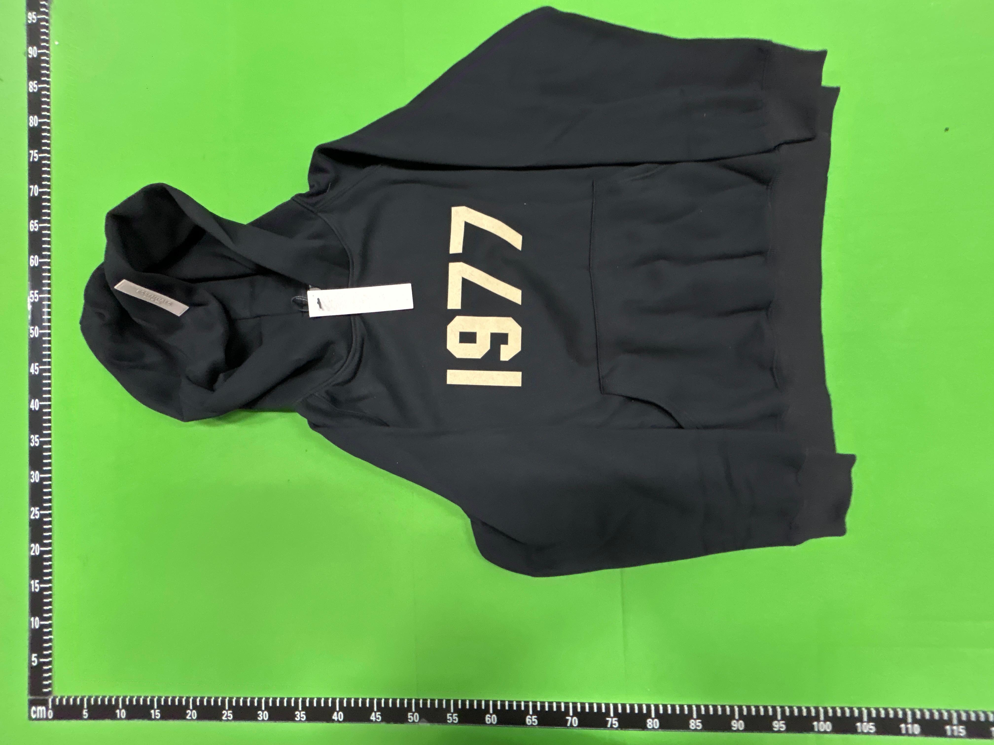 Foto QC 4 de Fear of God Essentials 1977 Set 2-Piece Black