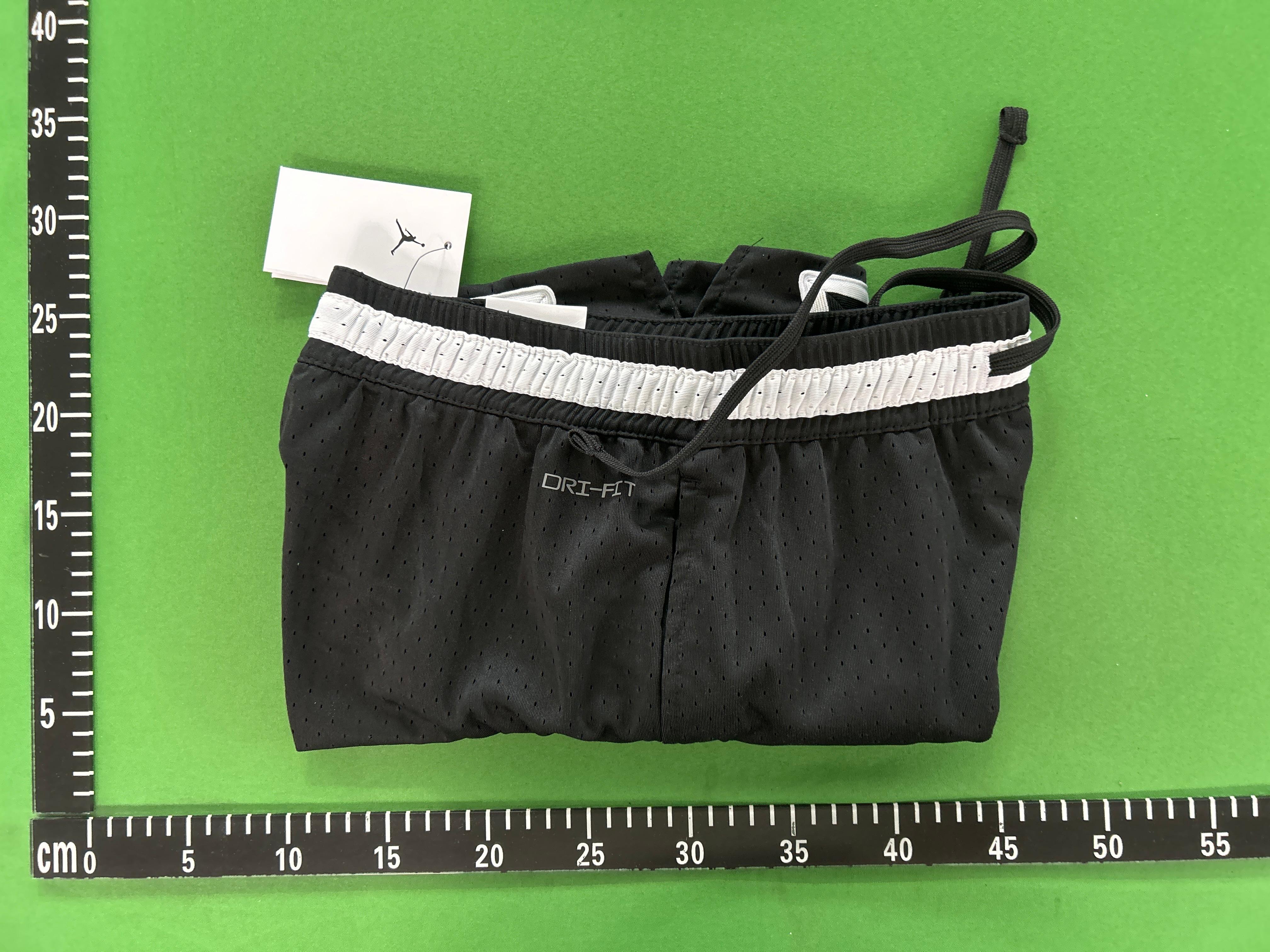 Foto QC 8 de Jordan Basketball Shorts Mesh Splatter Black White