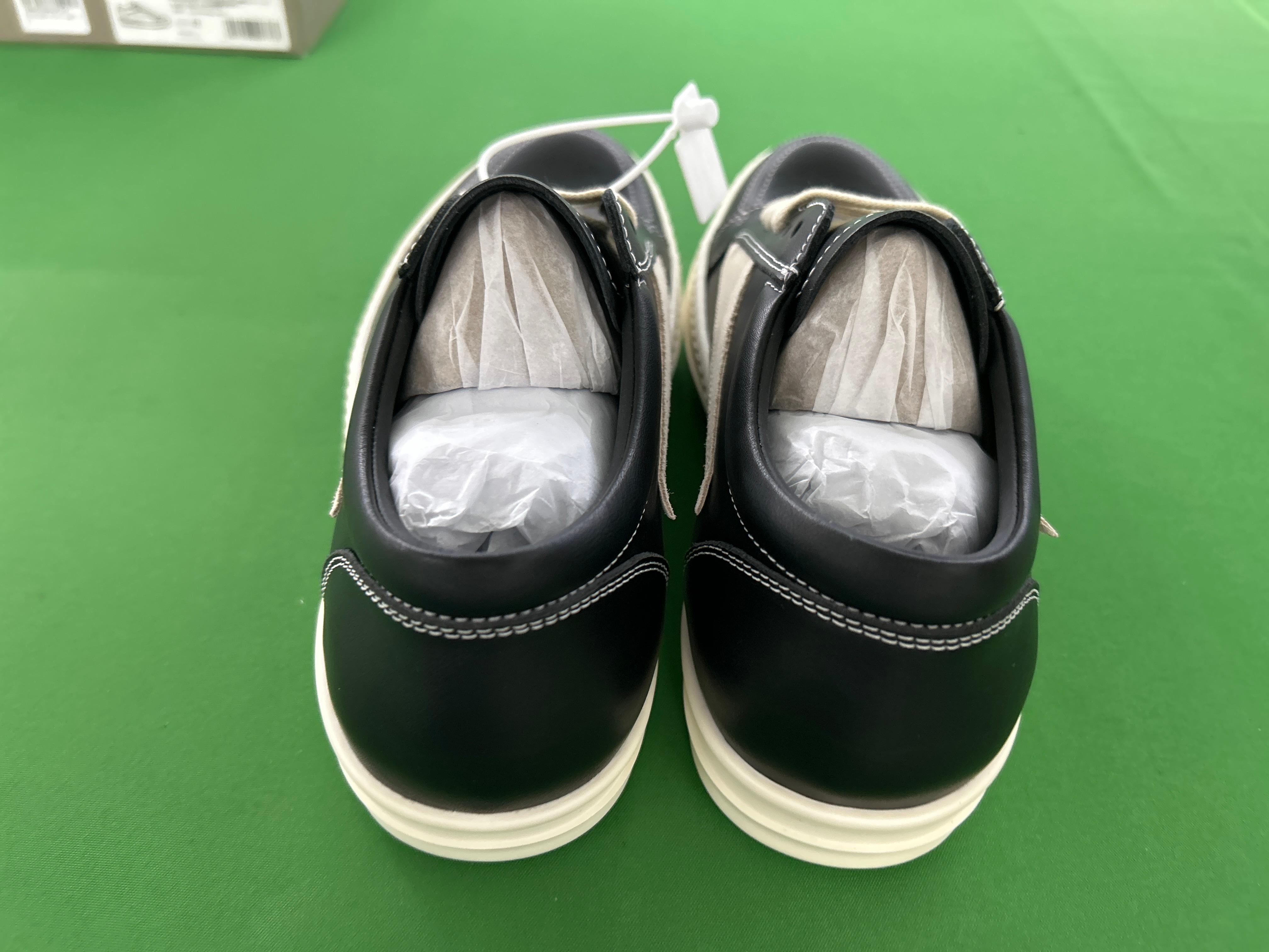 Foto QC 3 de Rick Owens Jumbo Lace Low Sneaks Suede Dinge Milk RP01E7883 LVSW2