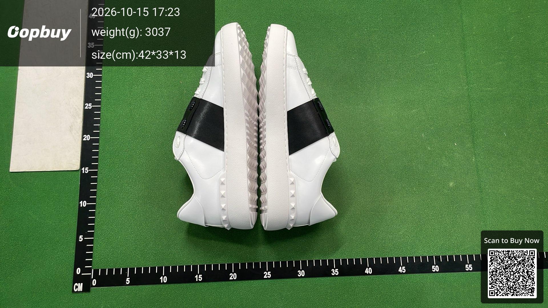 Foto QC 4 de Valentino Rockstud Untitled Low Triple Black 7Y2S0931BXE-0NO