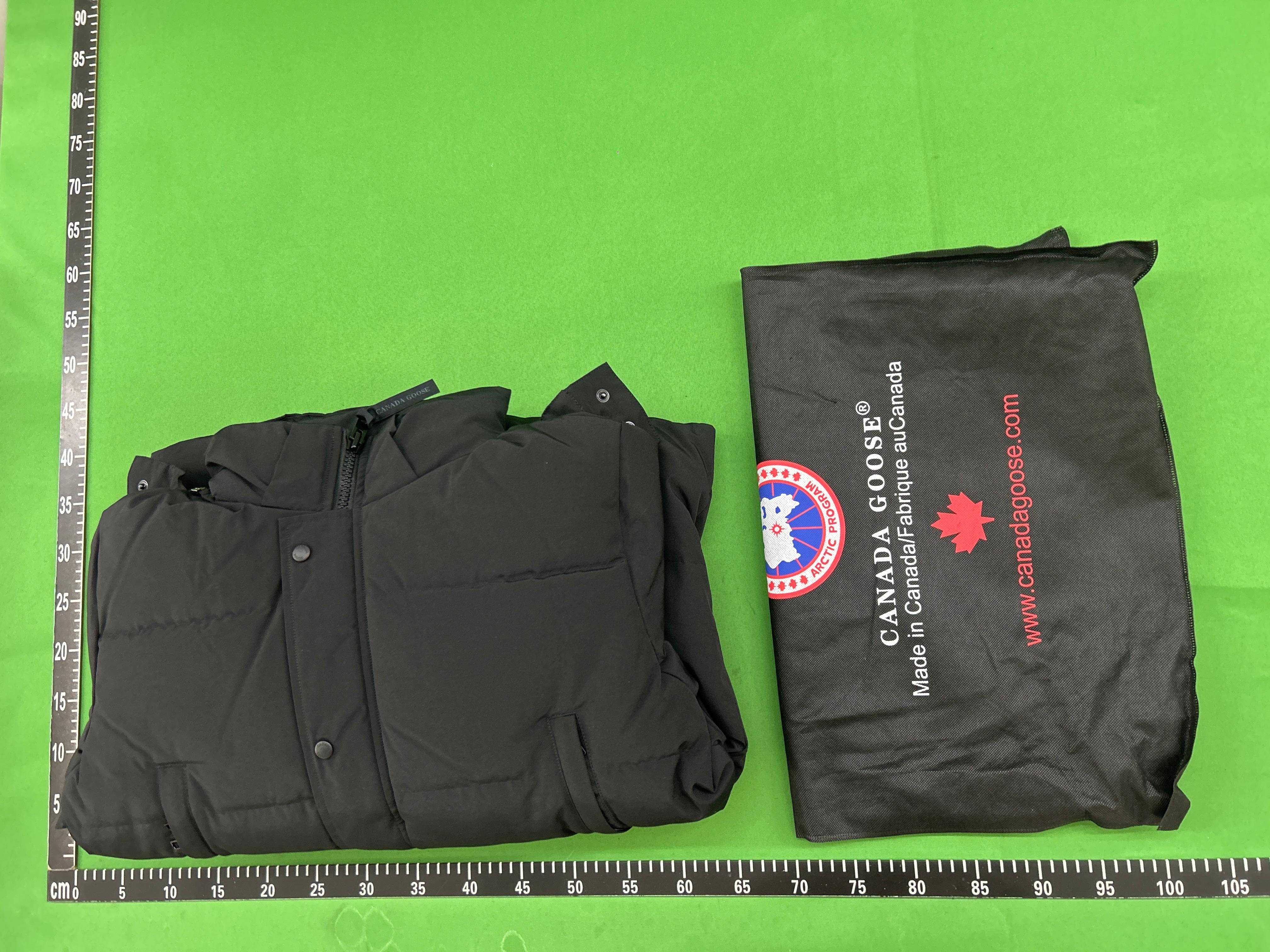 Foto QC 5 de Canada Goose Macmillan Parka Black Label Puffer Jacket Down Graphite
