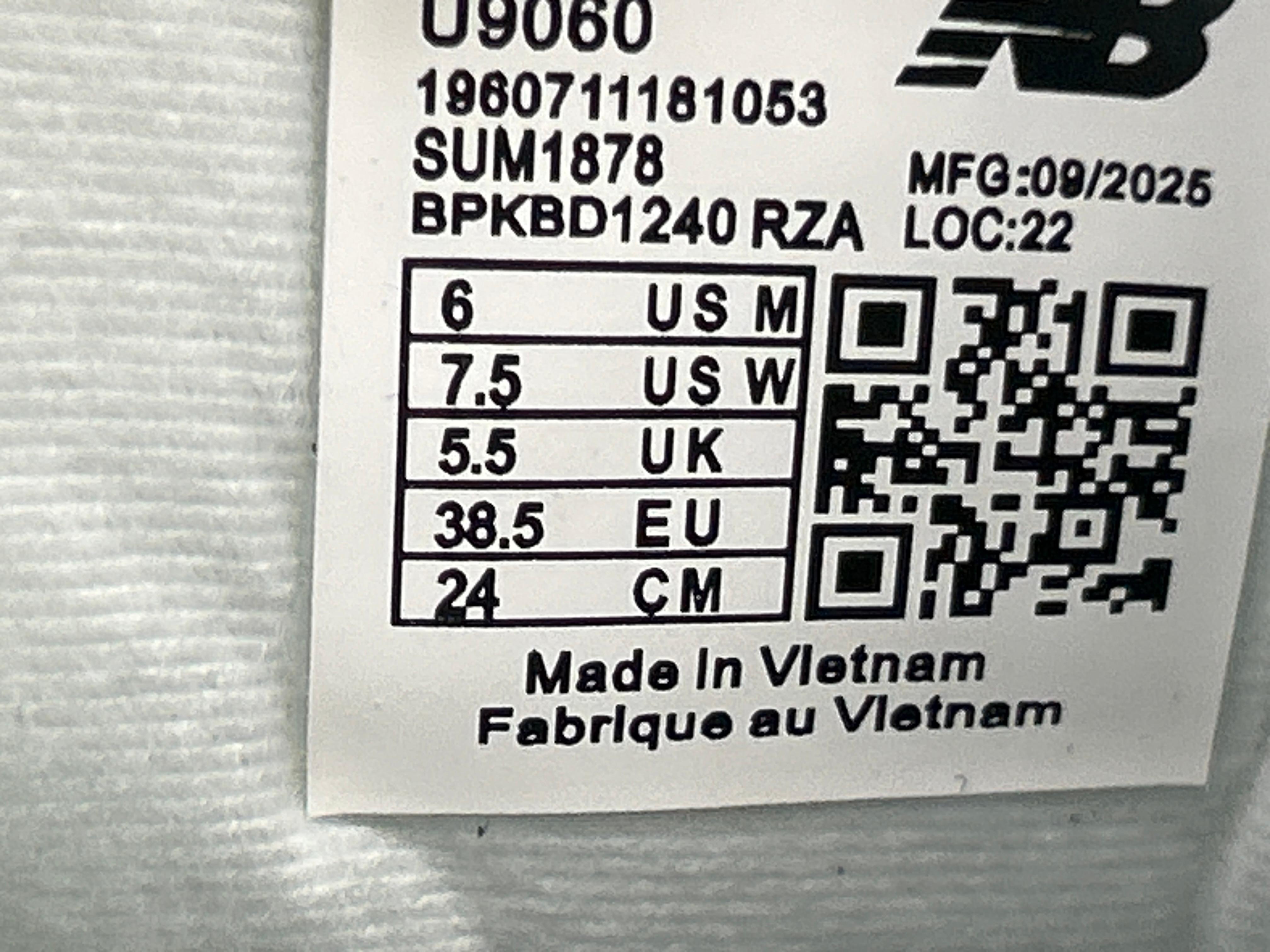 Foto QC 4 de New Balance 9060 Low Sea Salt U9060ECA