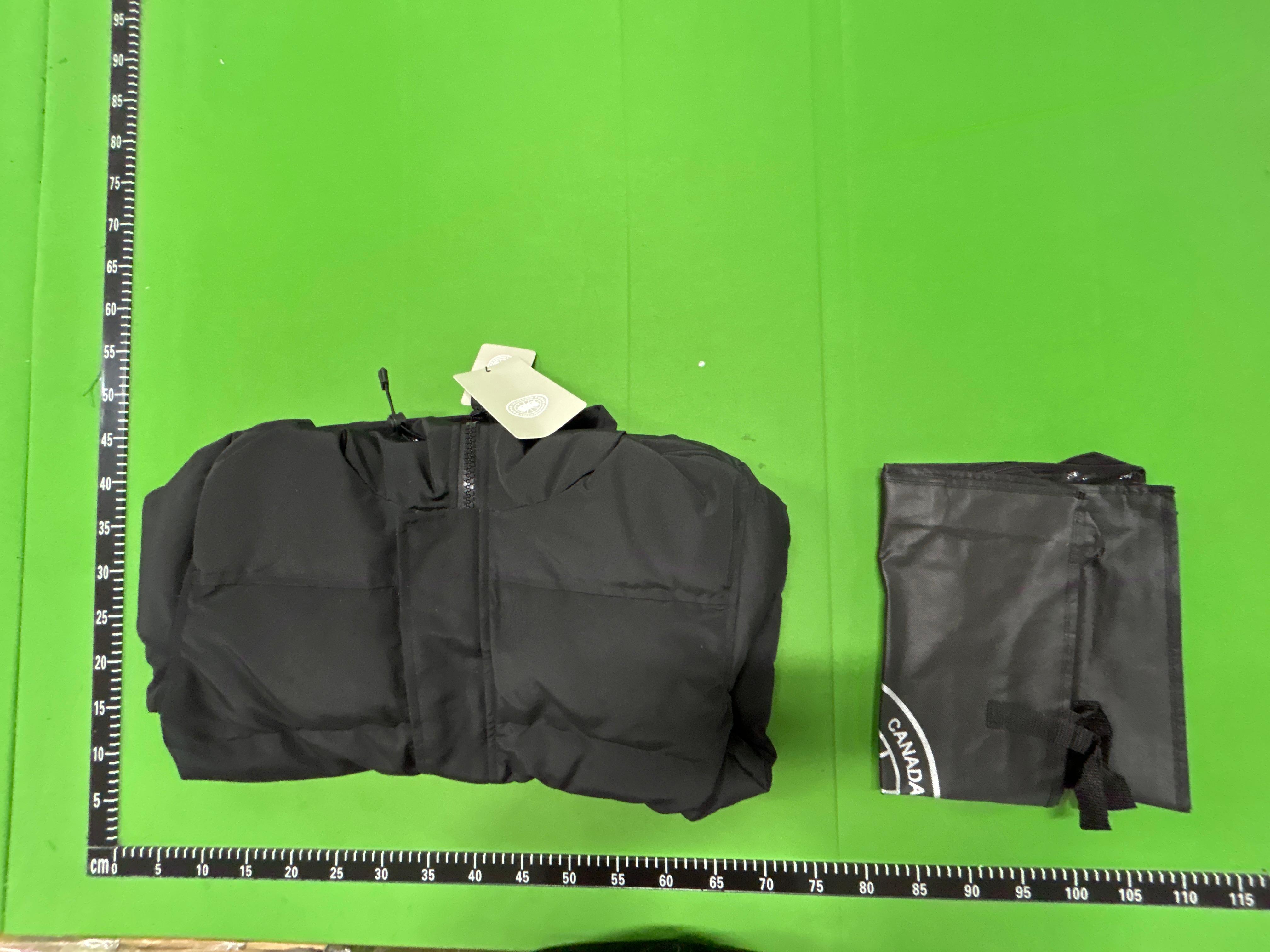 Foto QC 6 de Canada Goose Puffer Jacket Down Black Label Grey