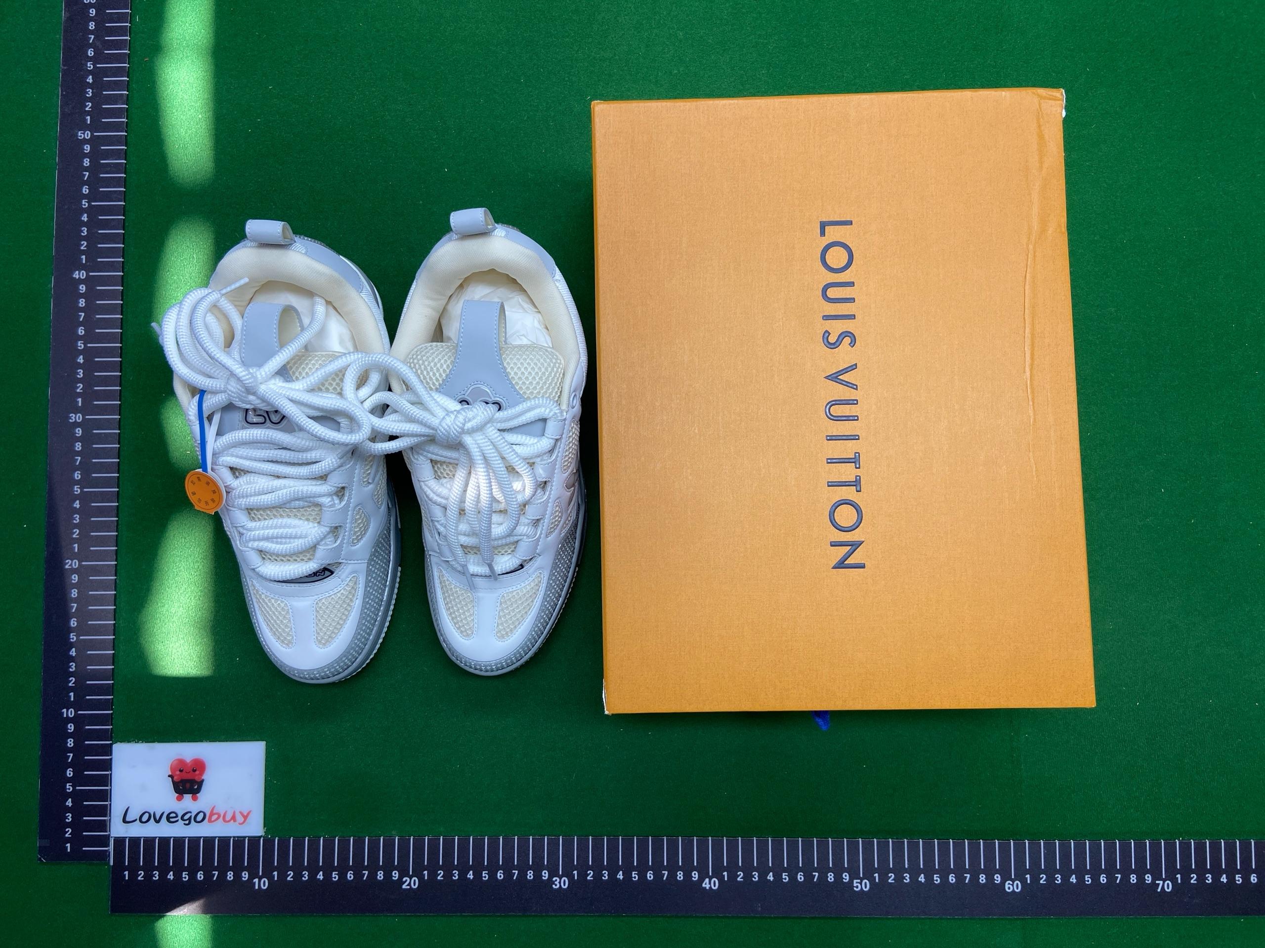 Foto QC 3 de Louis Vuitton LV Skate Sneaker Grained Calf Leather Triple Black 1ADG87