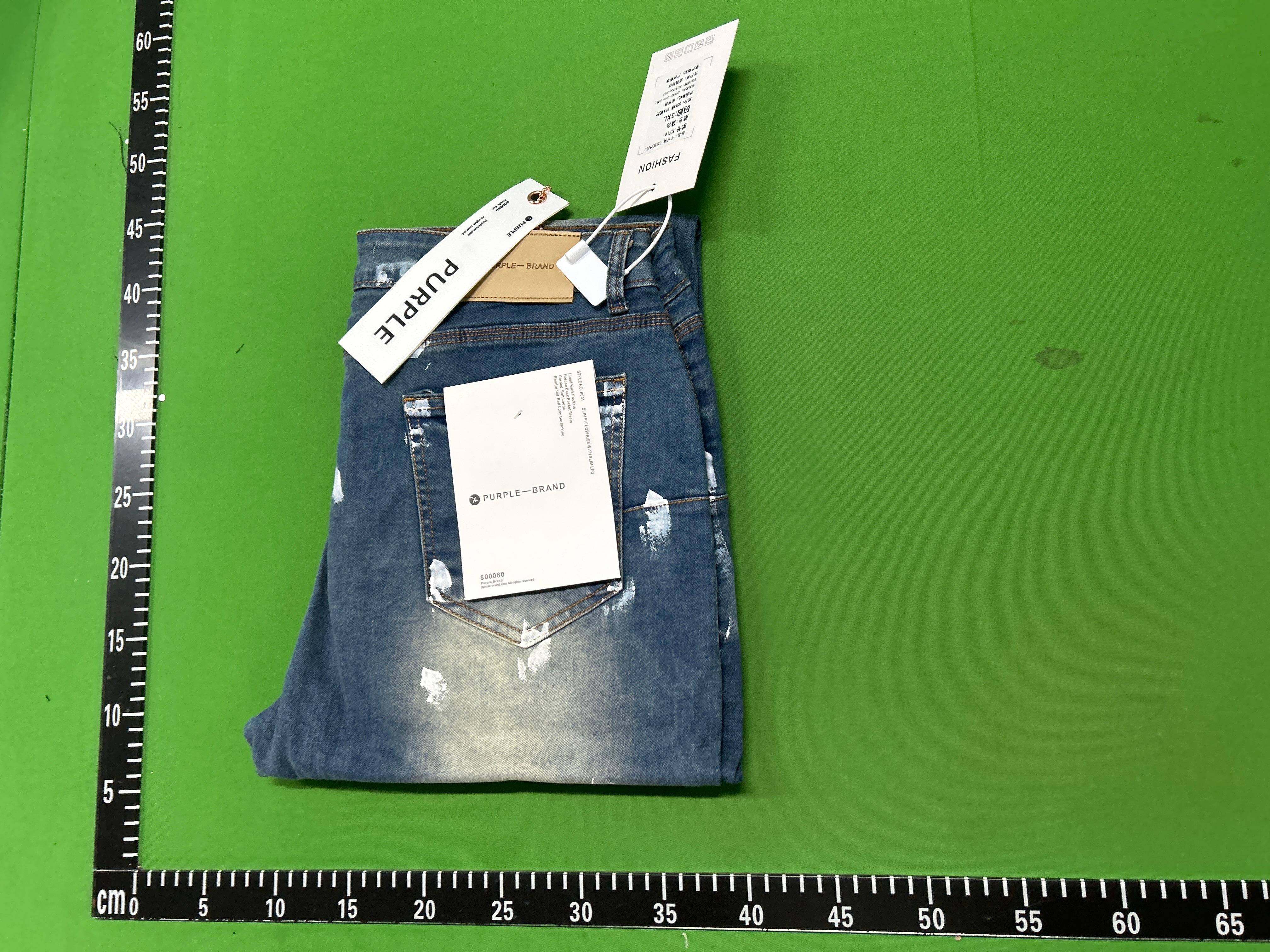 Foto QC 1 de Amiri Jeans IRI Logo Patch Distressed Slim Black