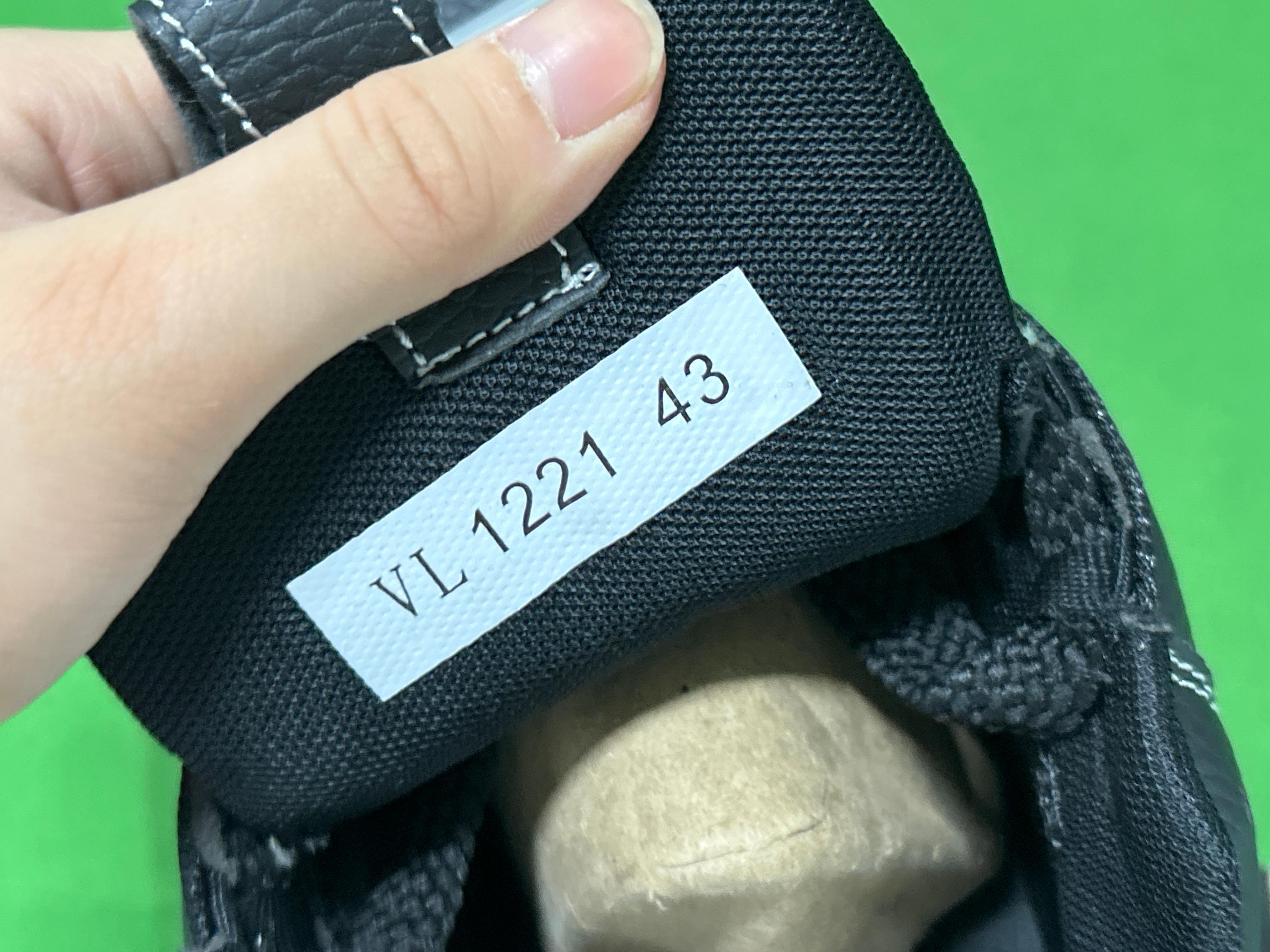 Foto QC 7 de Louis Vuitton Skate Sneaker Black Grey 1A43K1