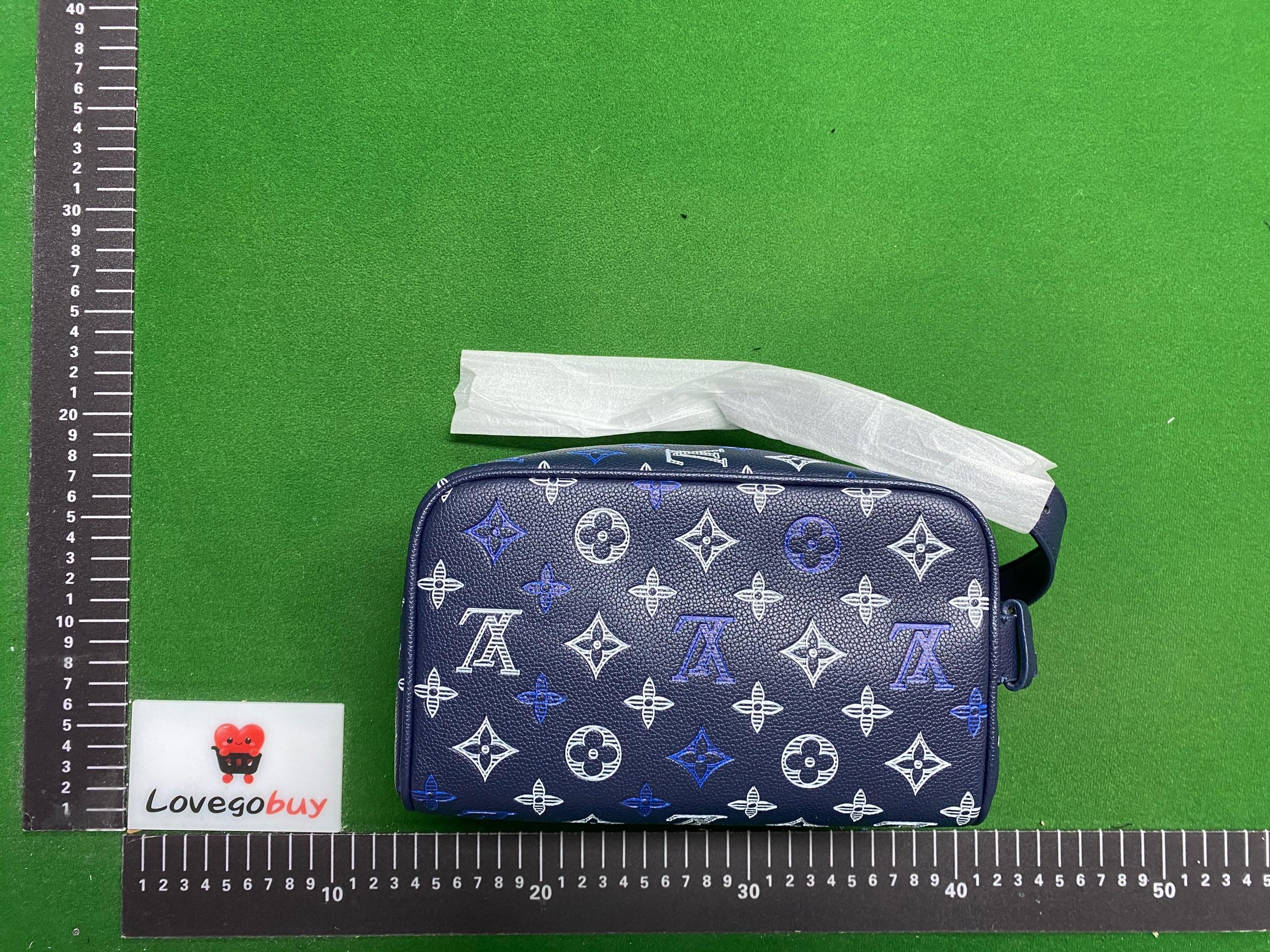 Foto QC 1 de Louis Vuitton Toiletry Bag 2 Compartments Monogram Eclipse