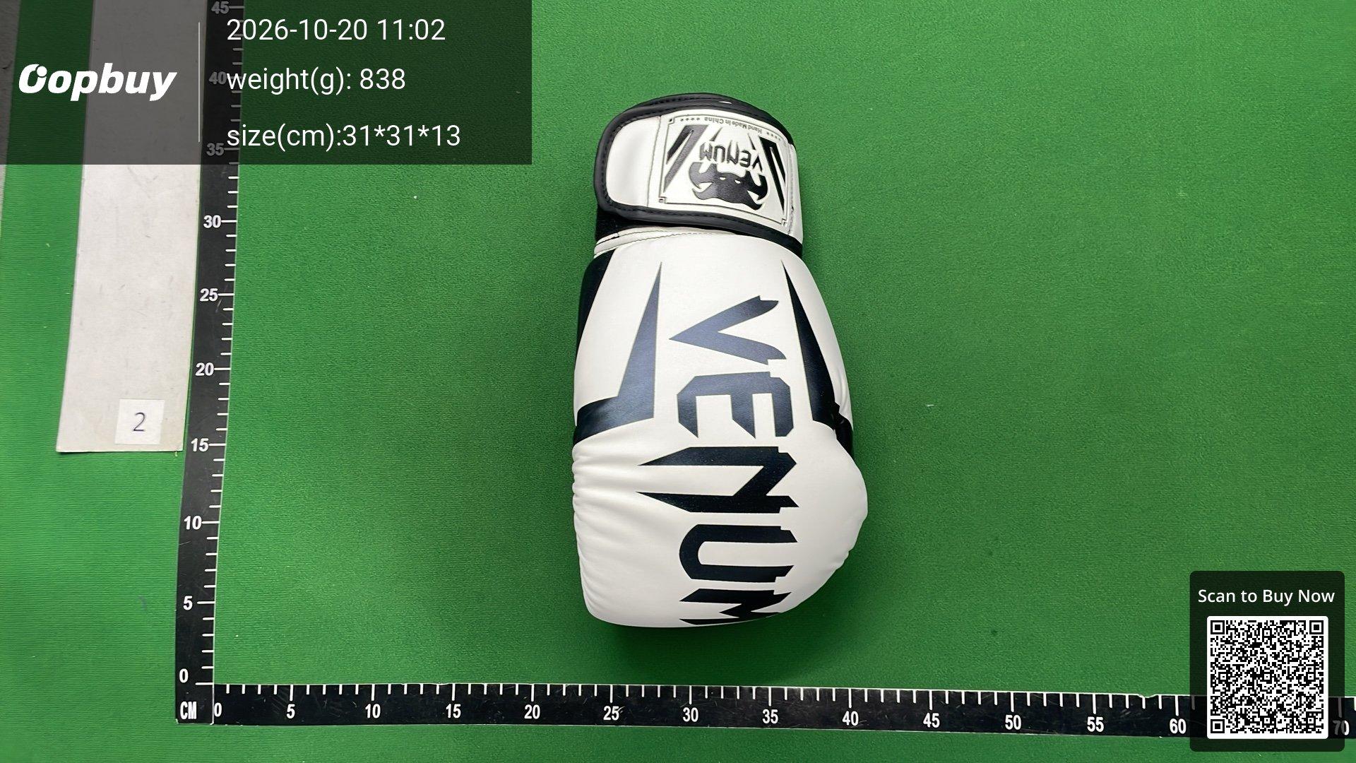 Foto QC 1 de Other Venum Boxing Professional Training Series 12oz Gold Synthetic Leather Boxing Gloves