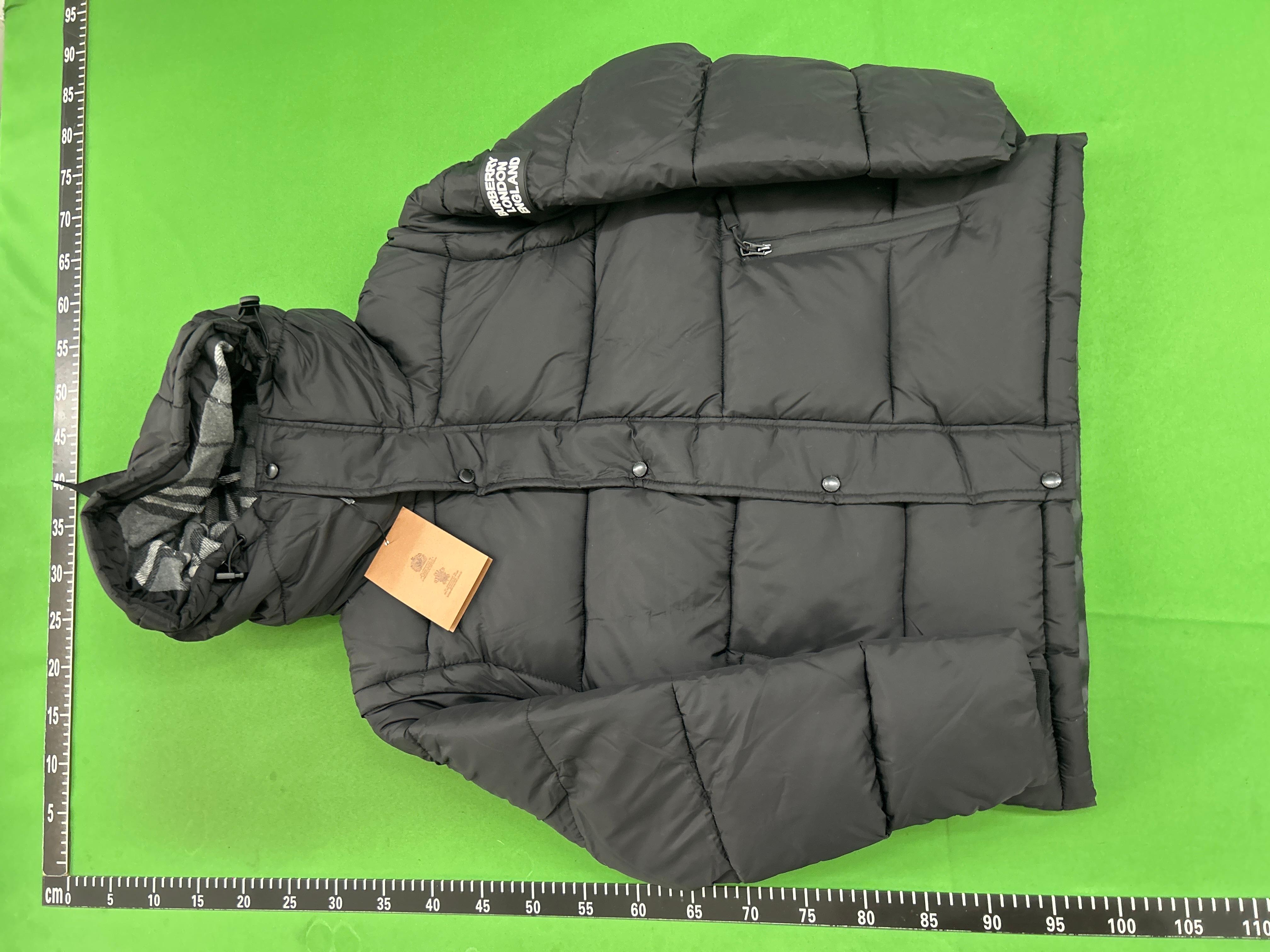 Foto QC 6 de Burberry Puffer Jacket Black