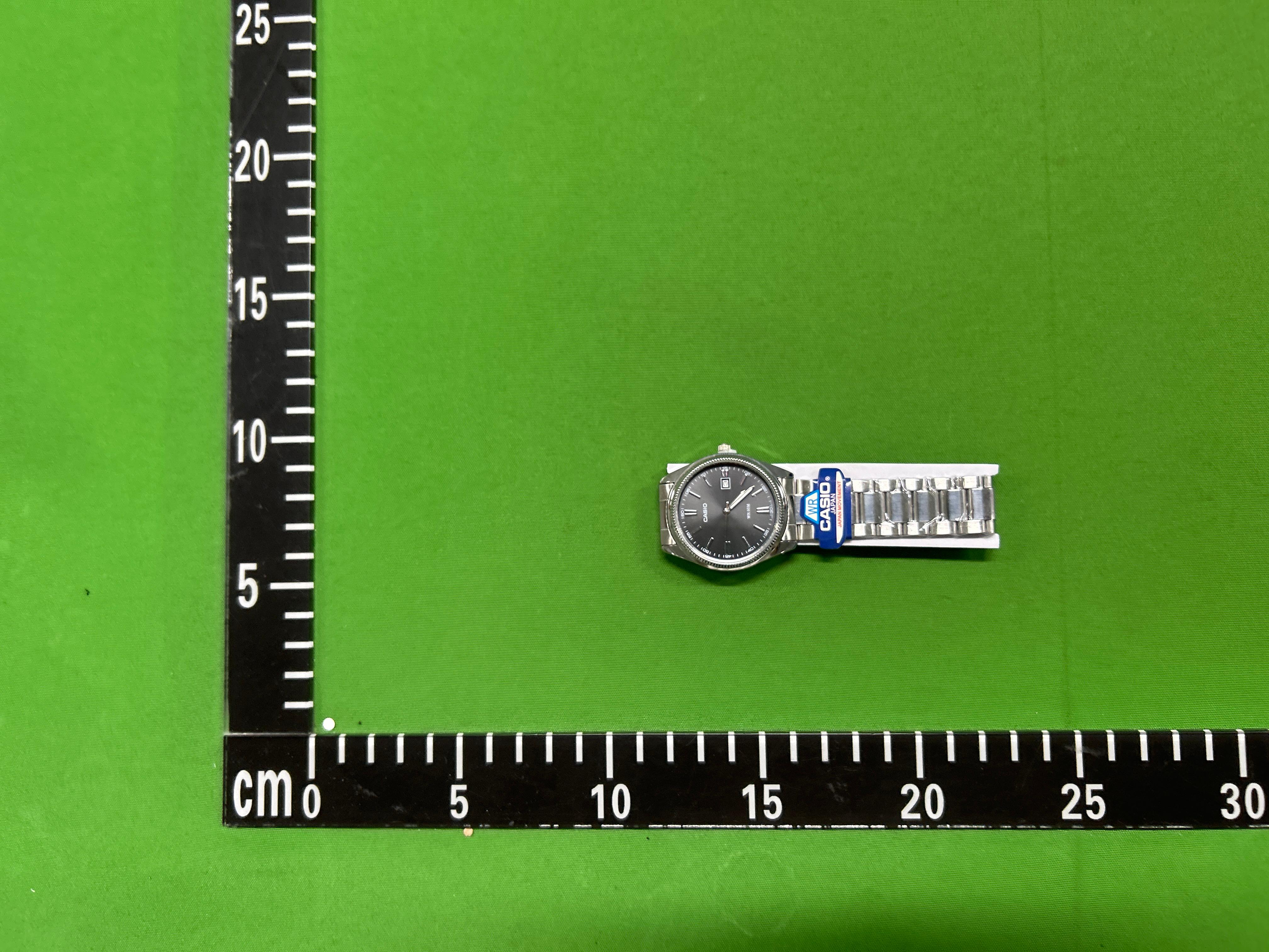 Foto QC 3 de Generic Watch 1302