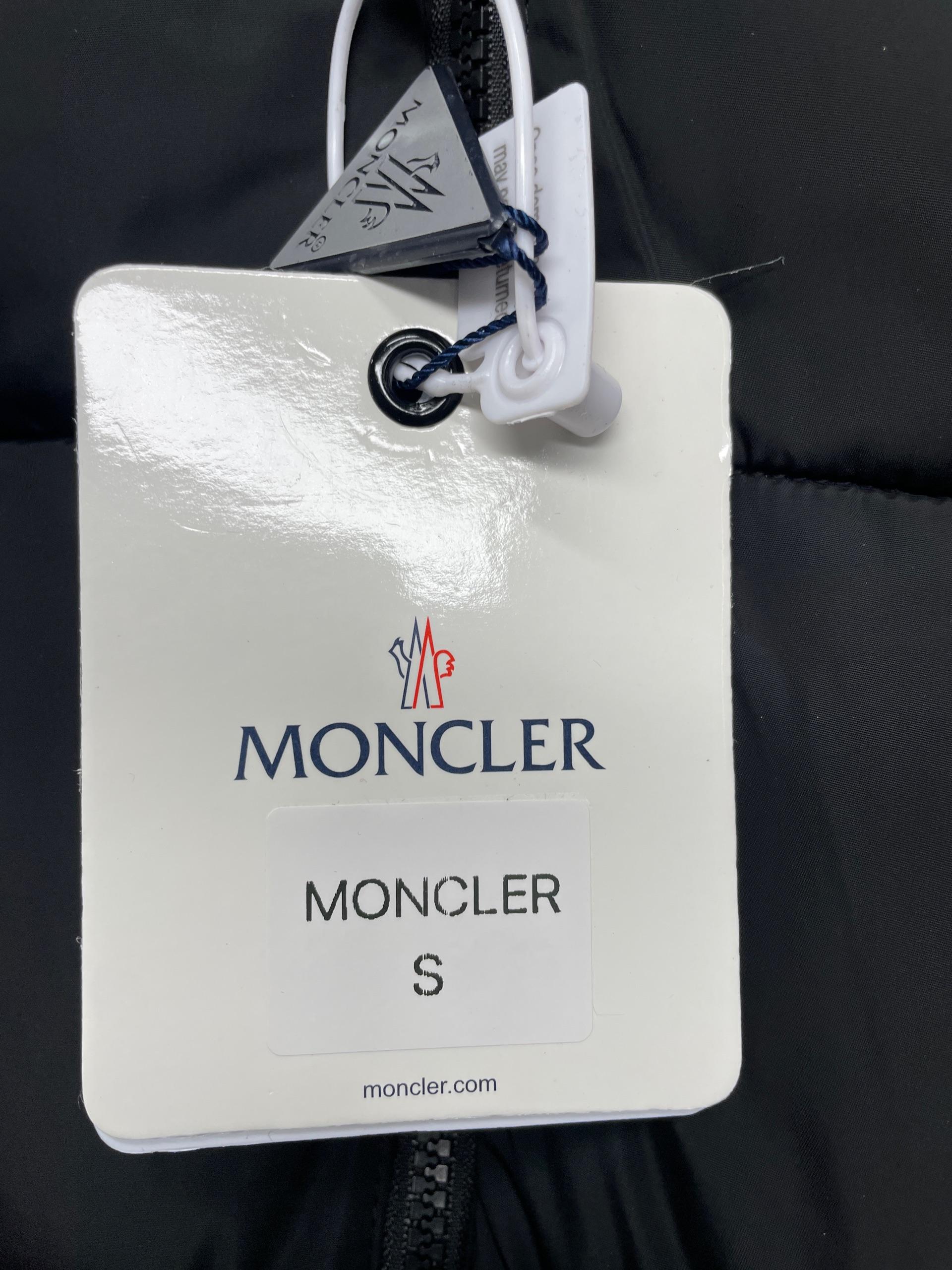 Foto QC 2 de Moncler Maya Puffer Jacket Down Hooded Black