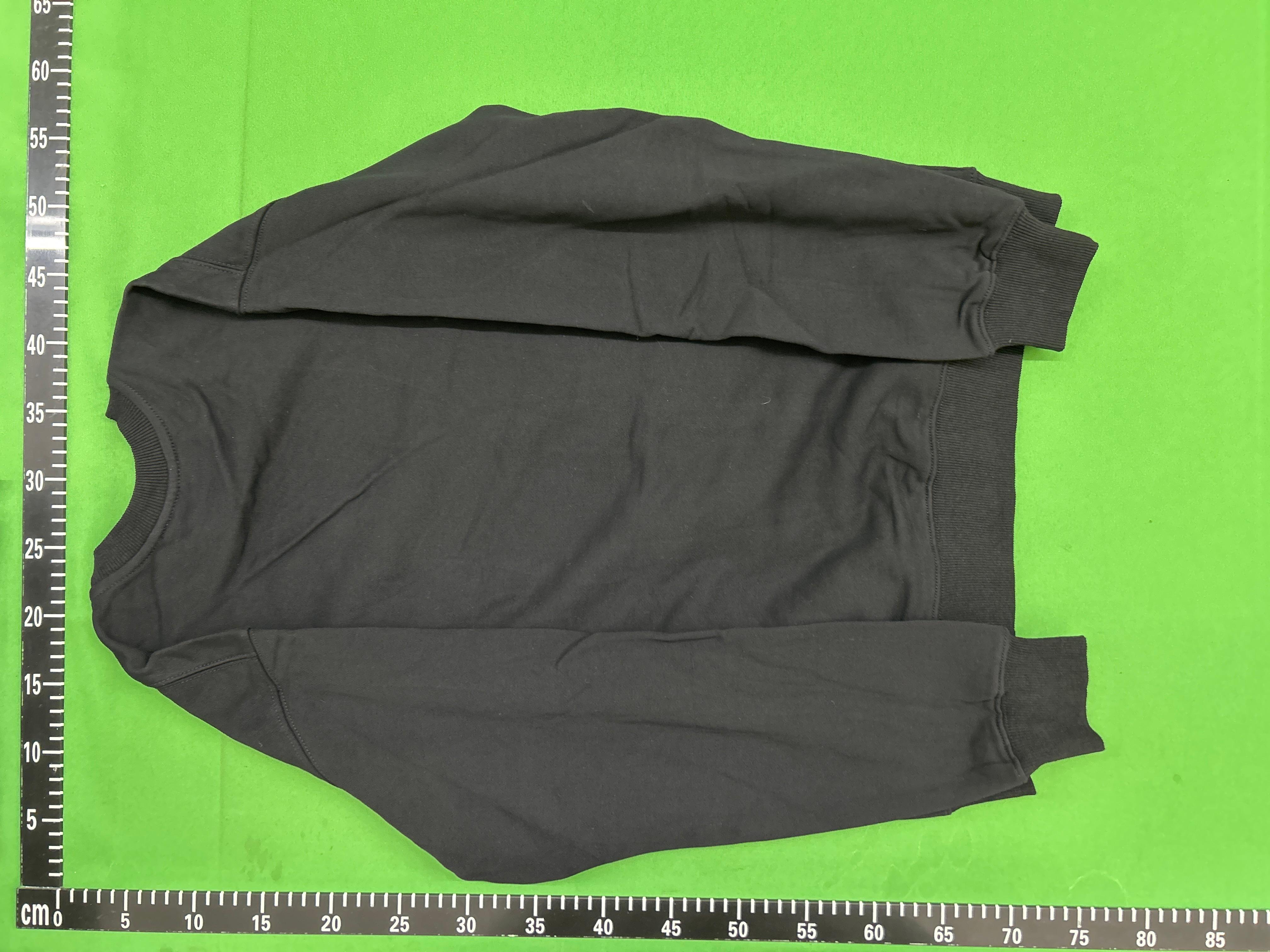 Foto QC 7 de Carhartt WIP Chase T-shirt Long Sleeve Dark Navy