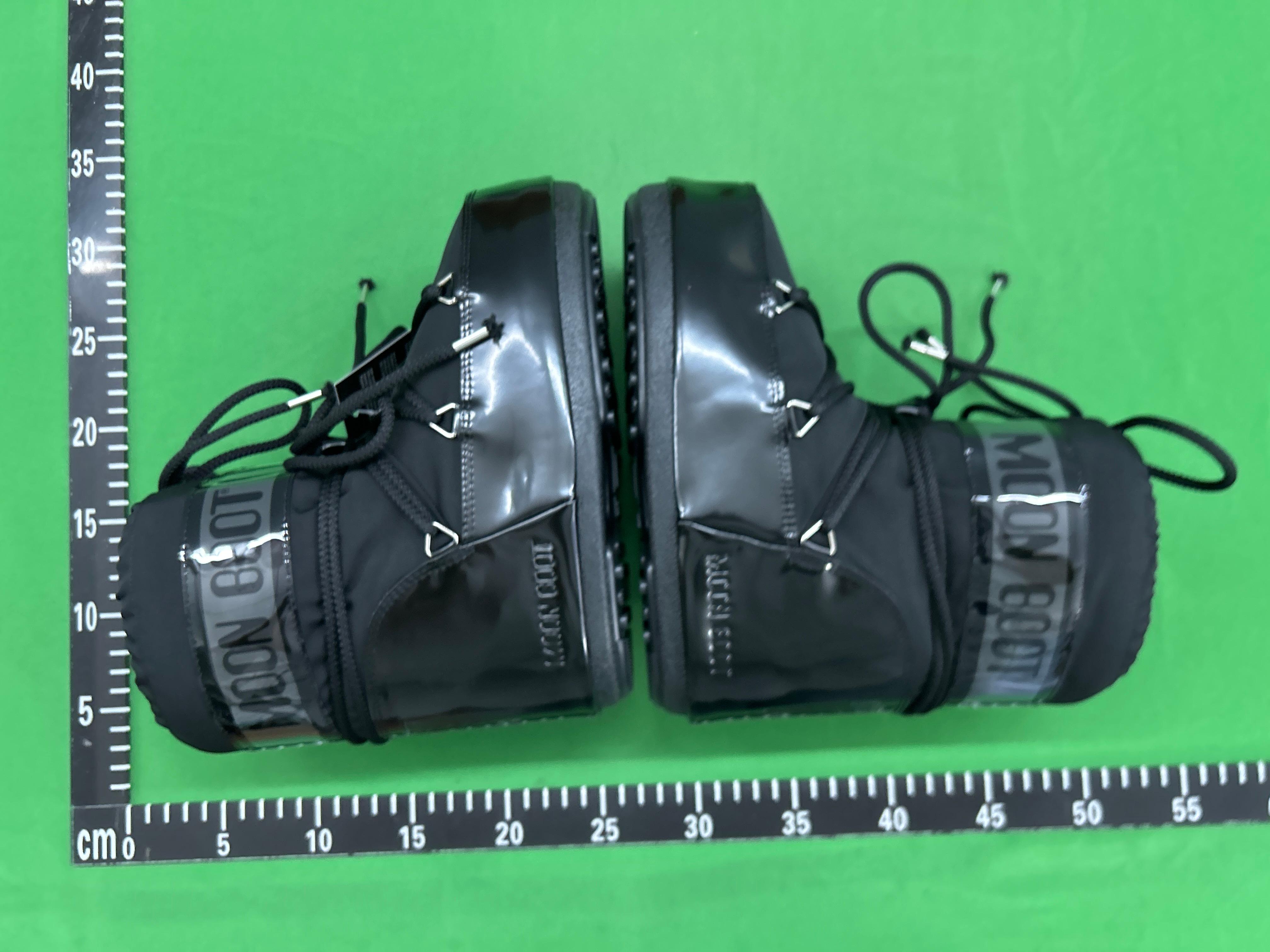 Foto QC 6 de Moon Boot Icon Faux Fur Snow Boots Black