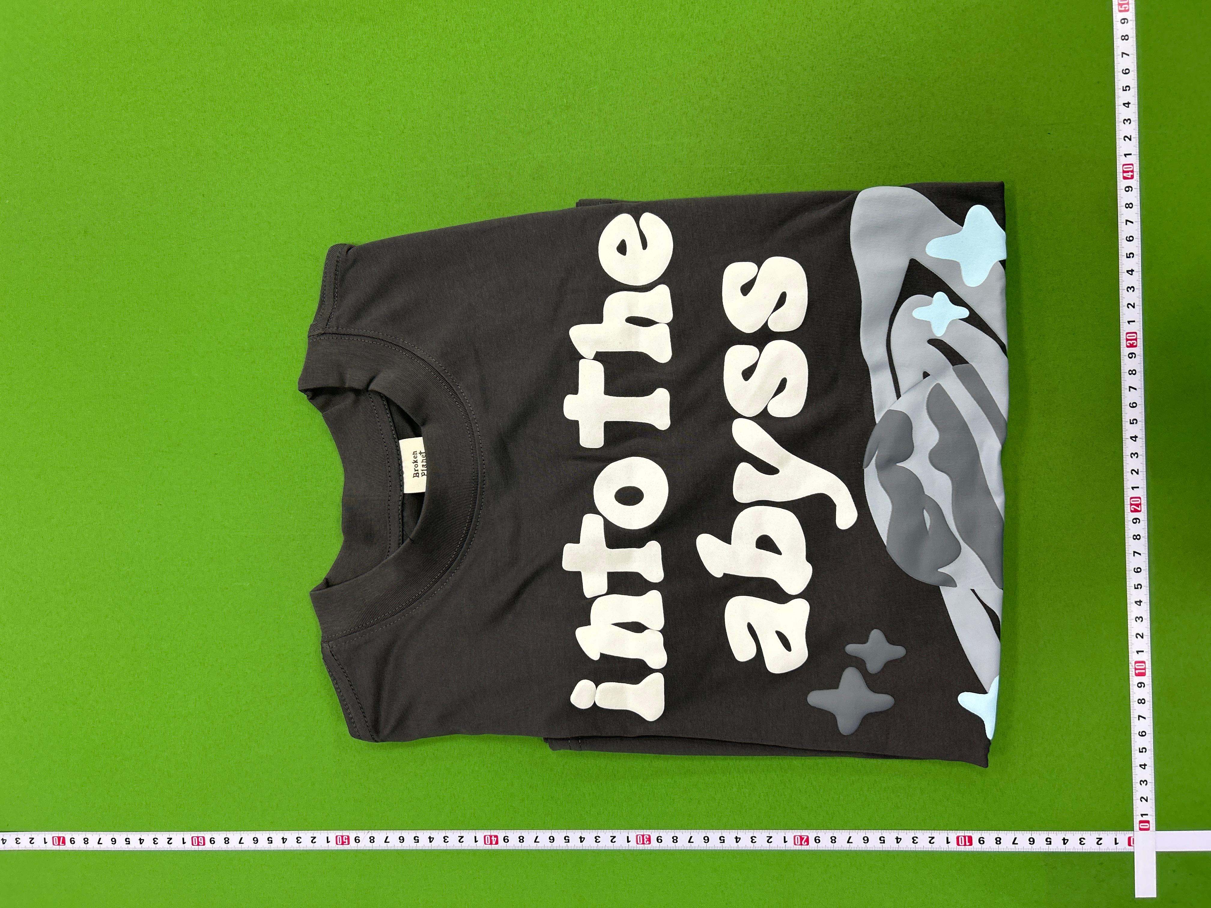 Foto QC 1 de Broken Planet The Madness Never Ends T-shirt Grey