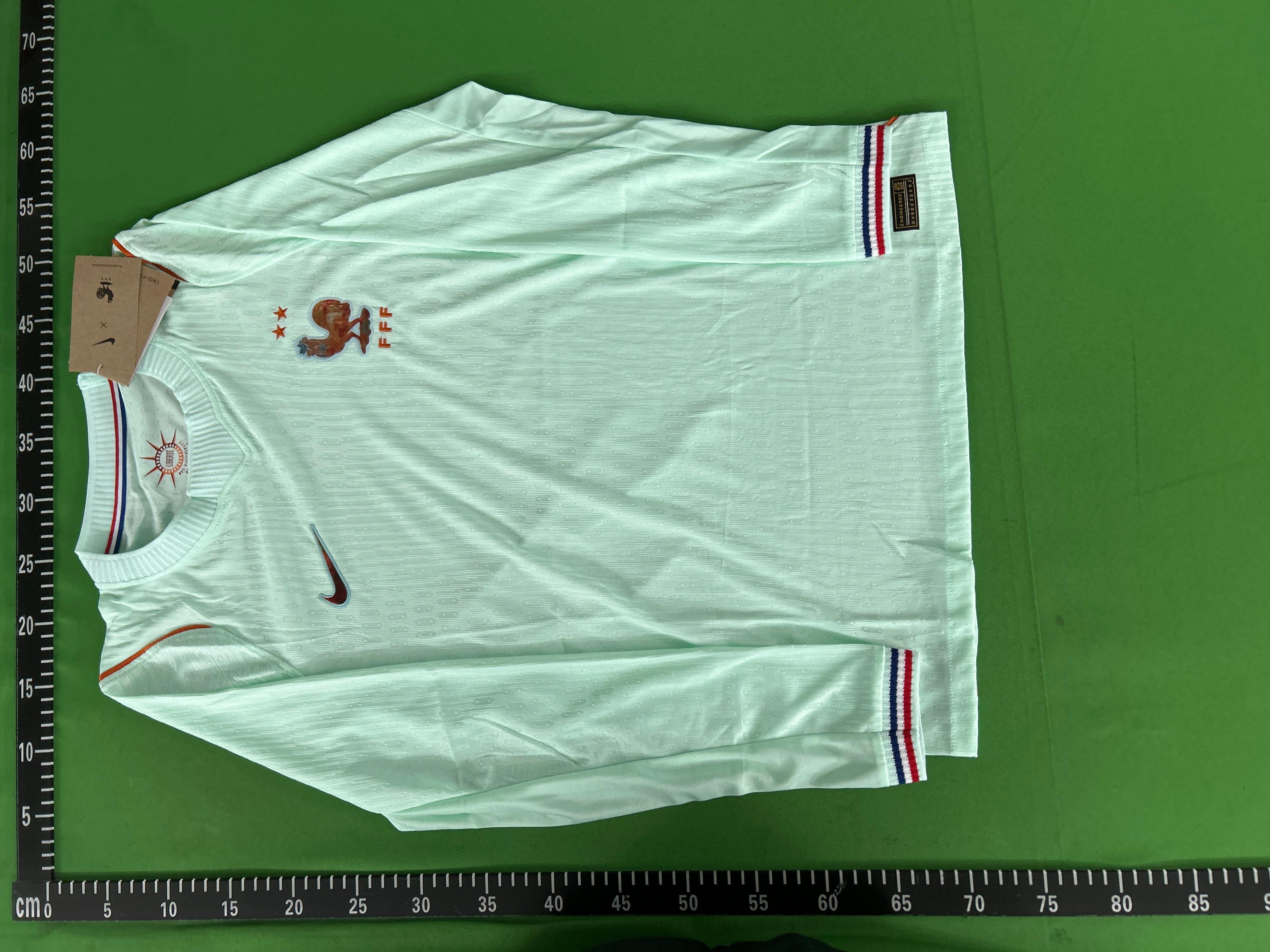 Foto QC 3 de adidas x FC Bayern Munich 2026/27 Authentic Home Long Sleeve Jersey Red