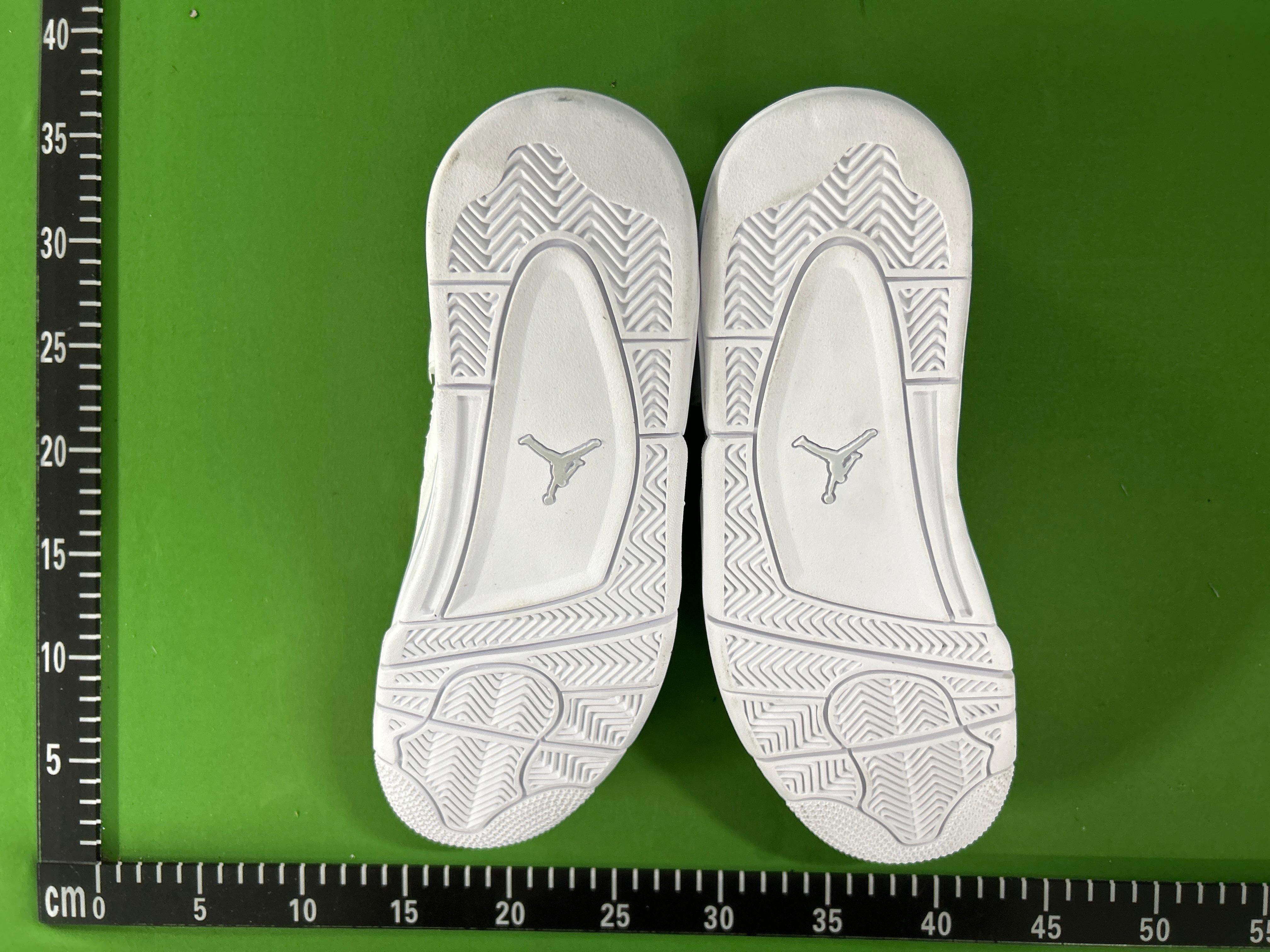 Foto QC 6 de Jordan 3 Retro SE Red Cement CK5692-600