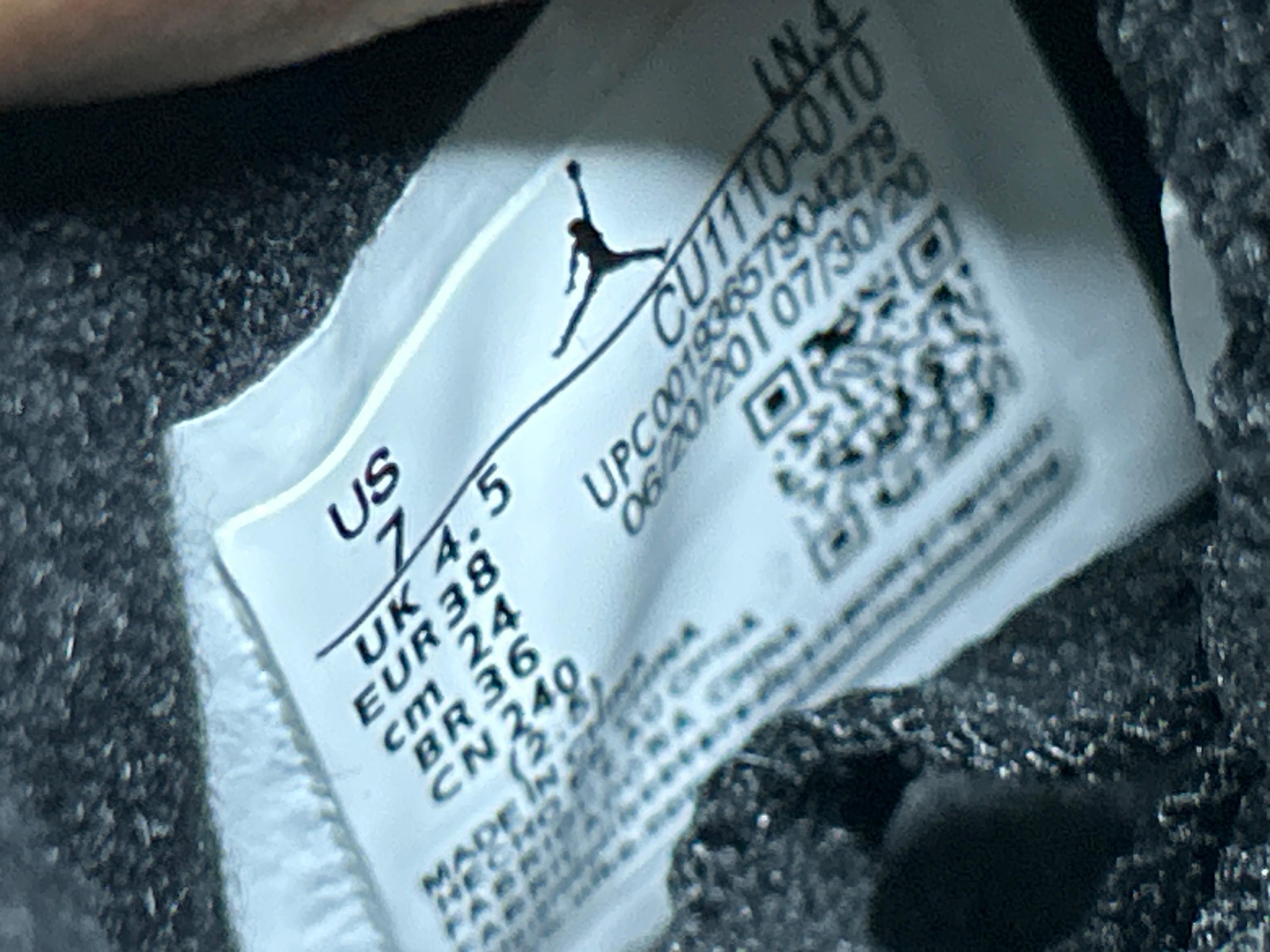 Foto QC 7 de Jordan 4 Retro Black Cat CU1110-010