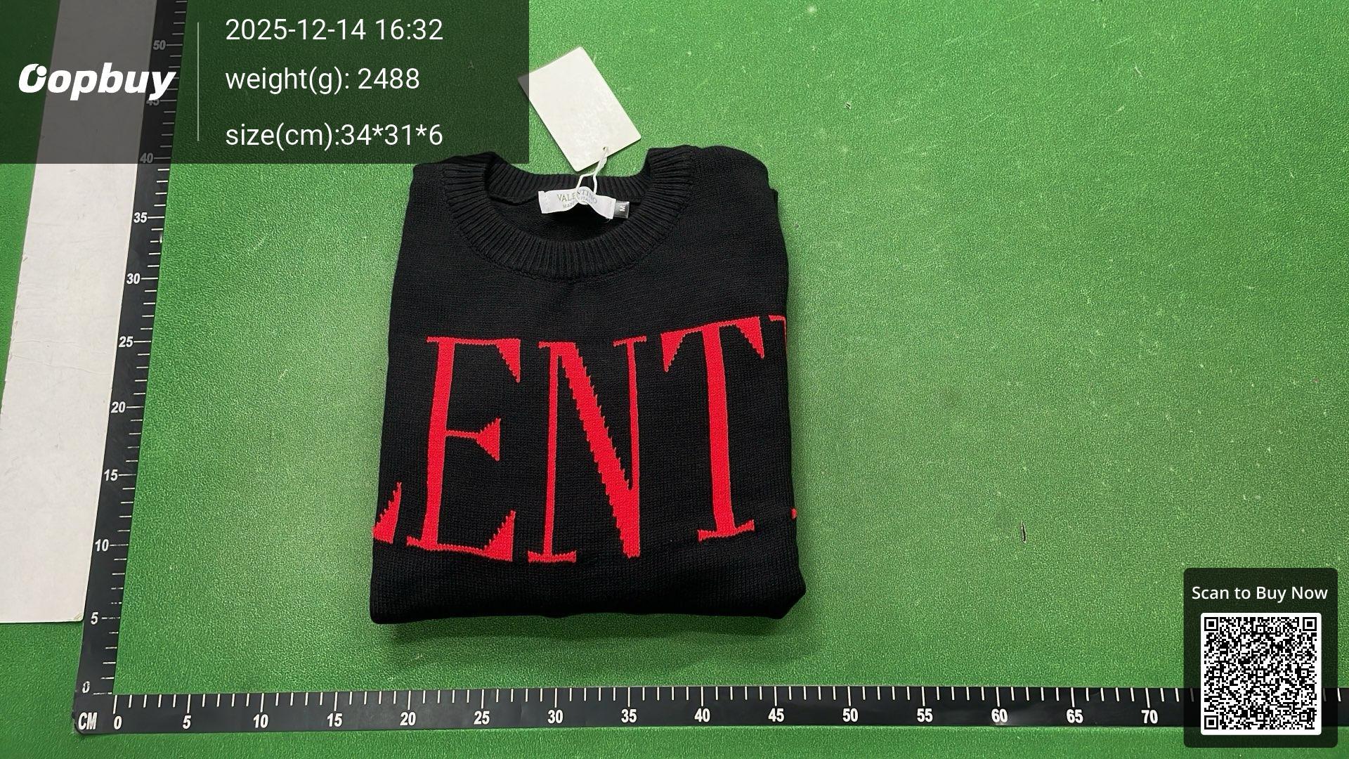 Foto QC 4 de Givenchy Logo Band Crewneck Sweater Black