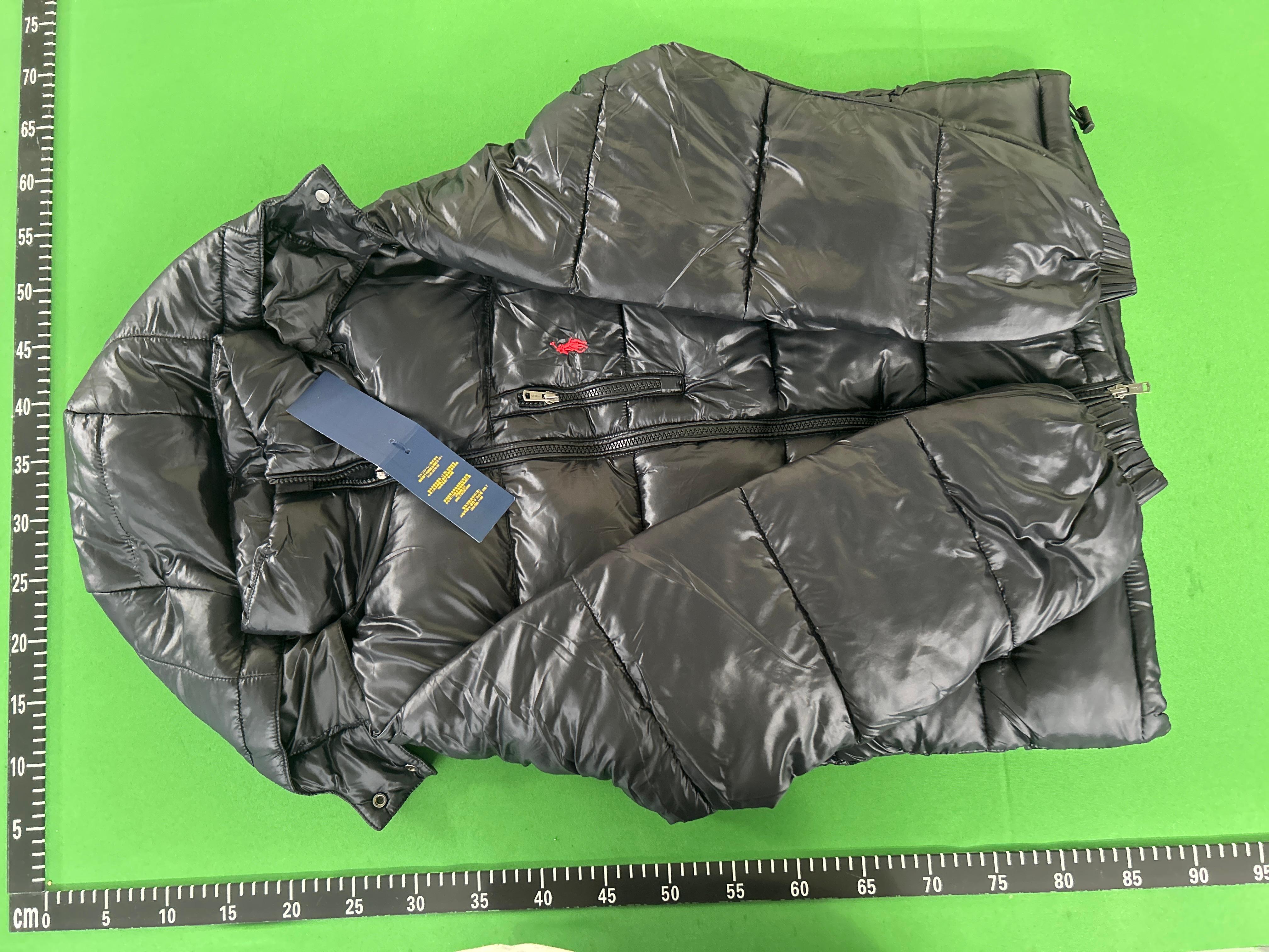 Foto QC 8 de Moncler Montcla Puffer Jacket Down Black