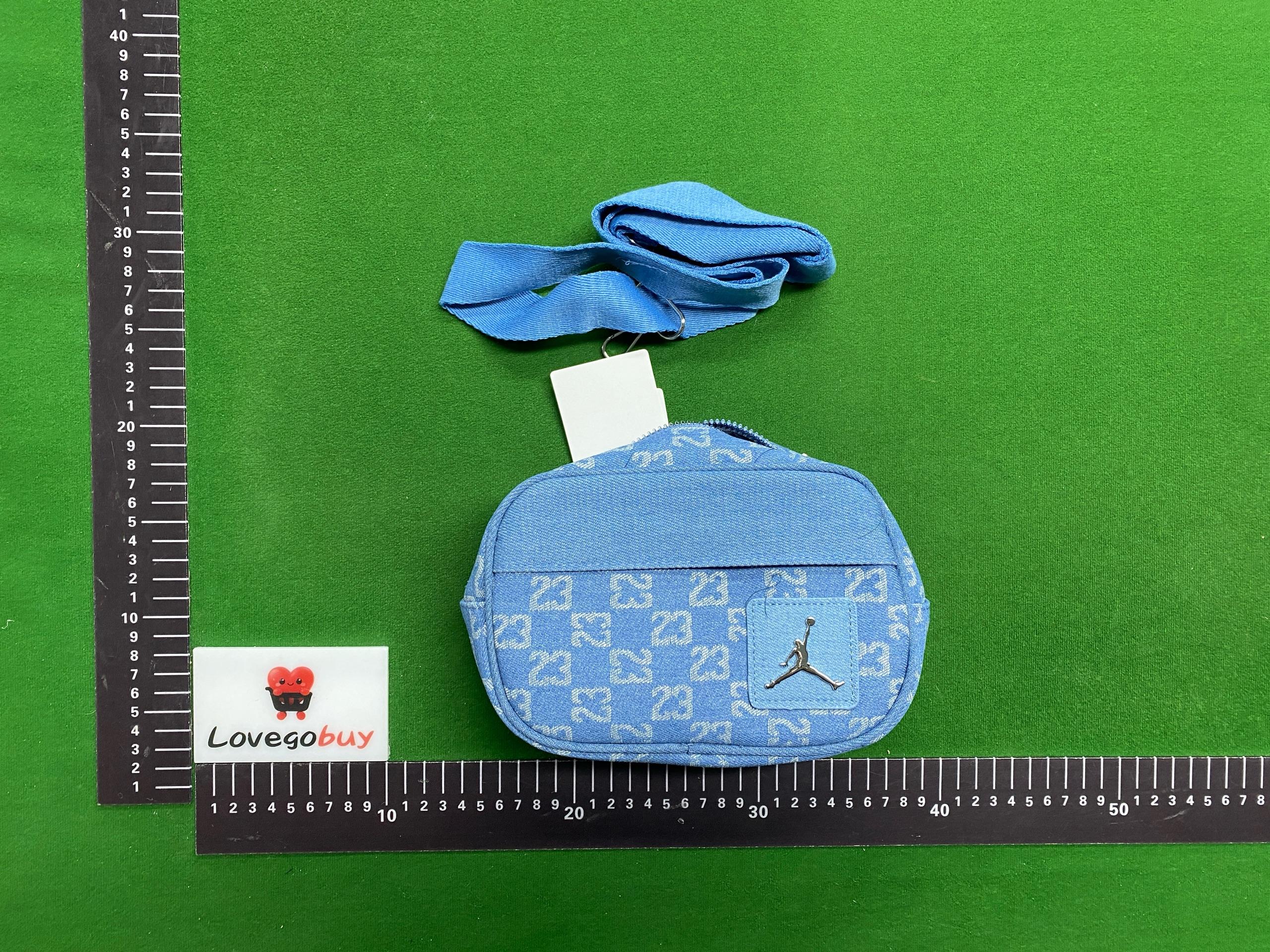 Foto QC 4 de Jordan Crossbody Bag Black