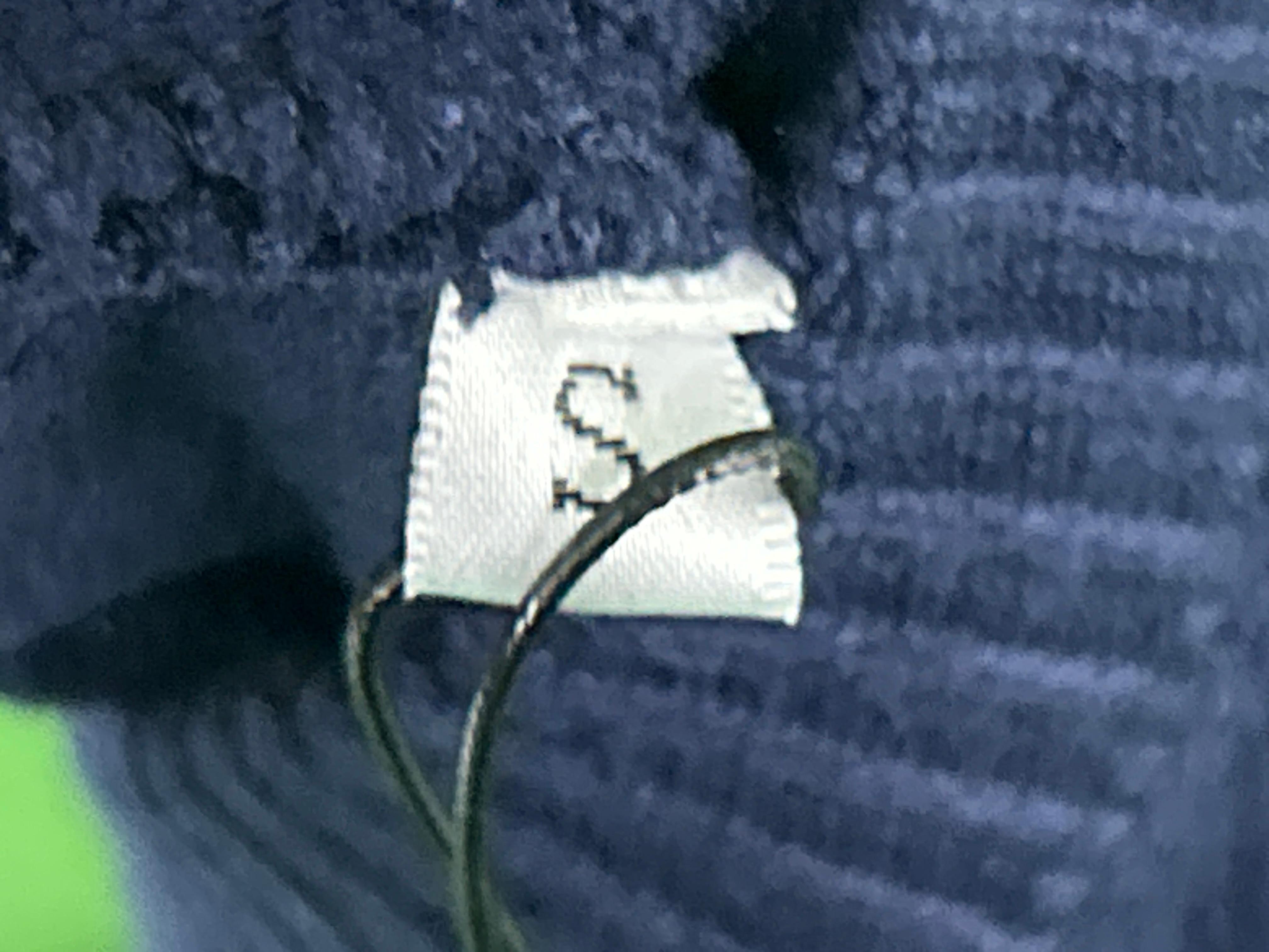 Foto QC 5 de AMI Paris Ami de Coeur Cardigan Wool Beige