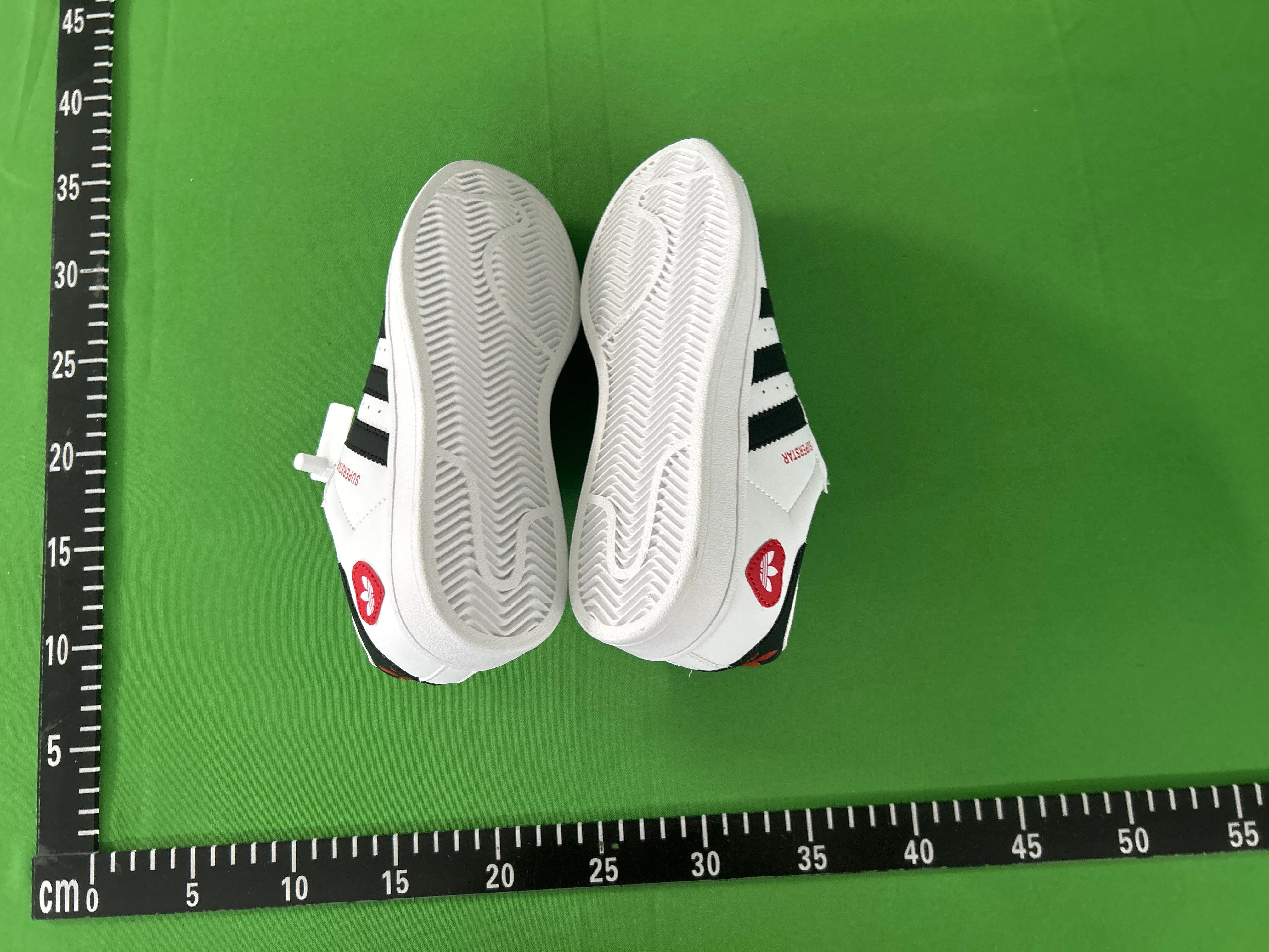 Foto QC 6 de adidas Superstar Low Core Black Cloud White Gold Metallic EG4959