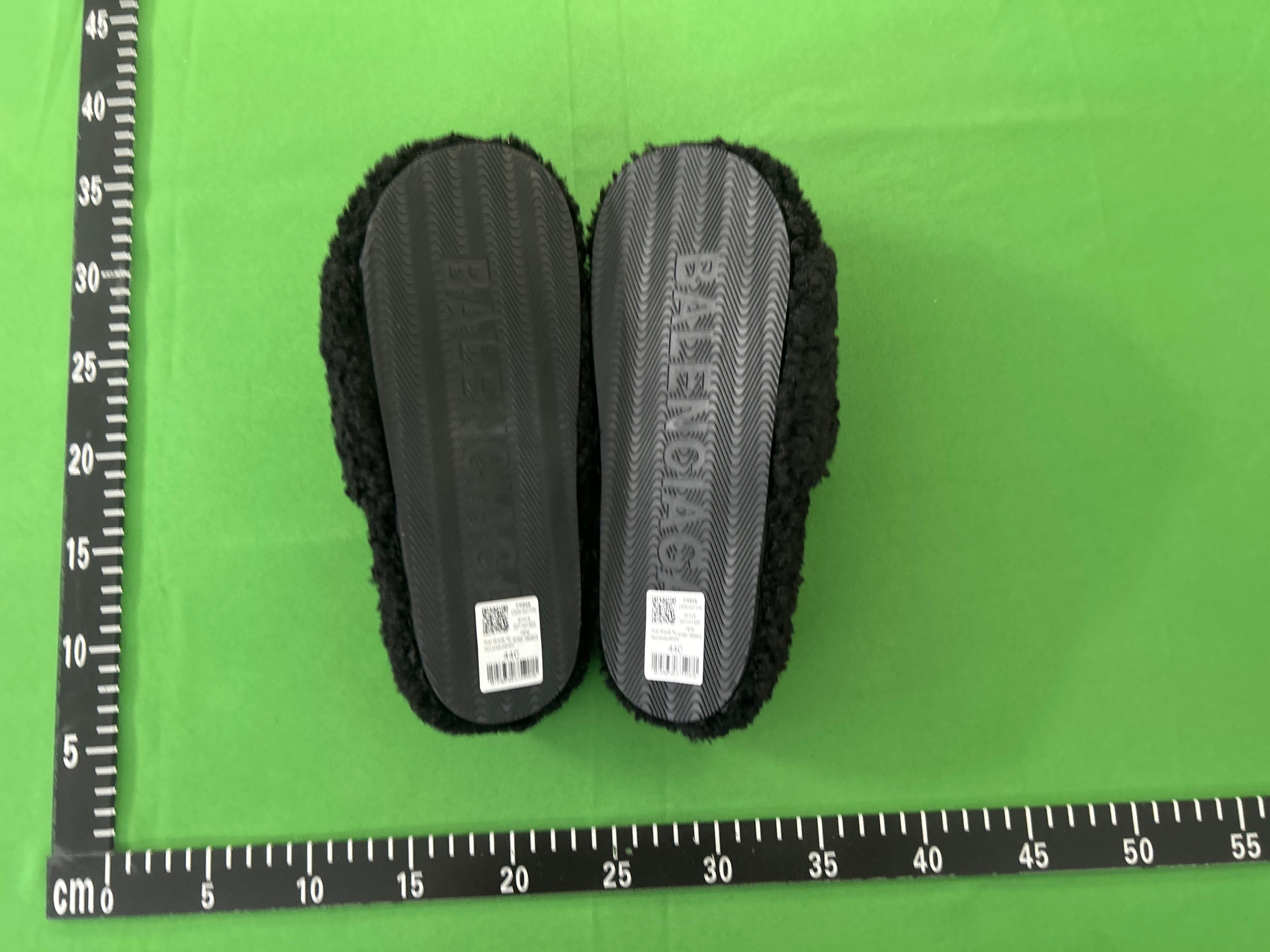 Foto QC 6 de Balenciaga Furry Slide Faux Fur Political Campaign Black