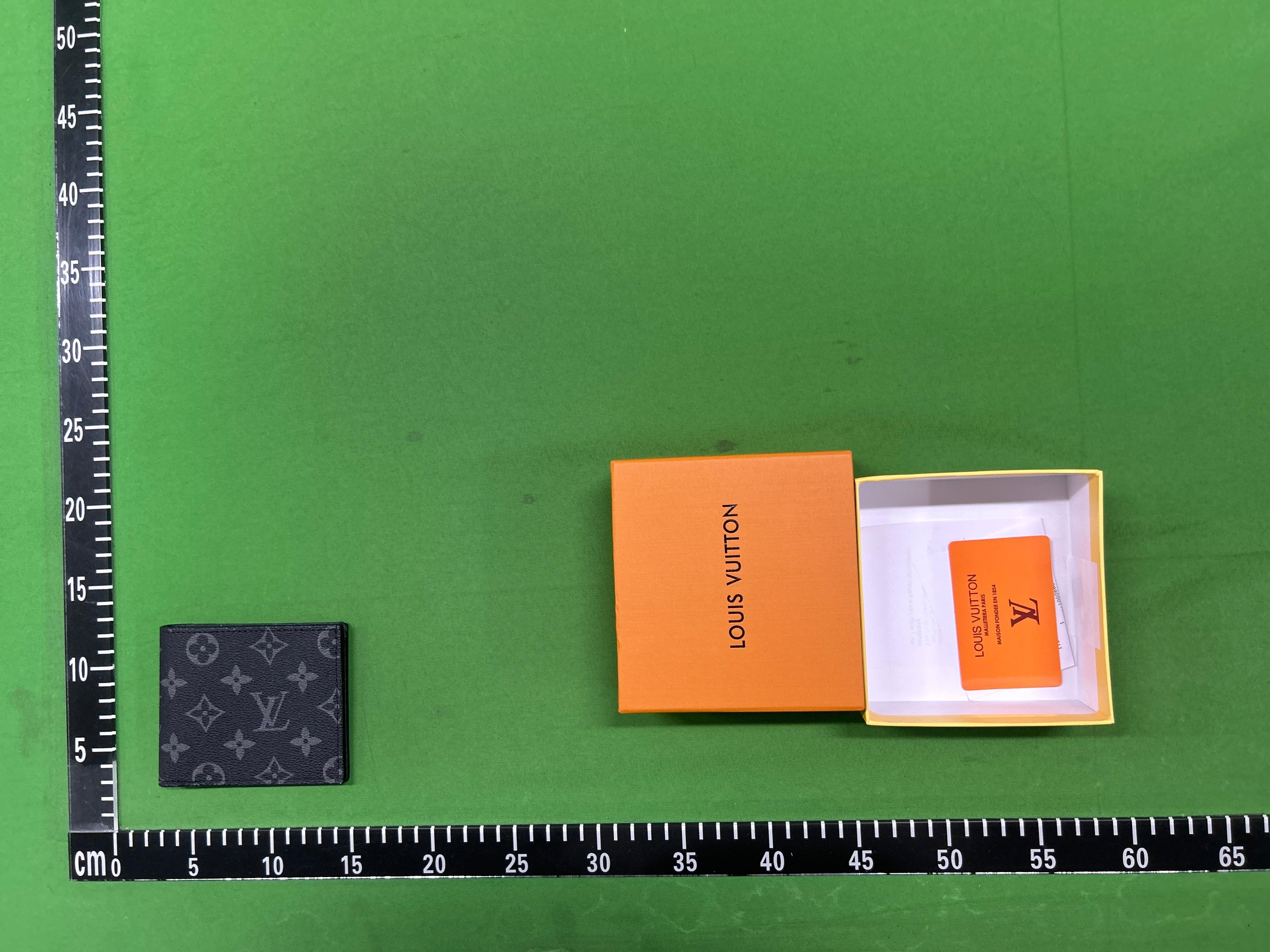 Foto QC 2 de Louis Vuitton Multiple Wallet Damier Infini Onyx