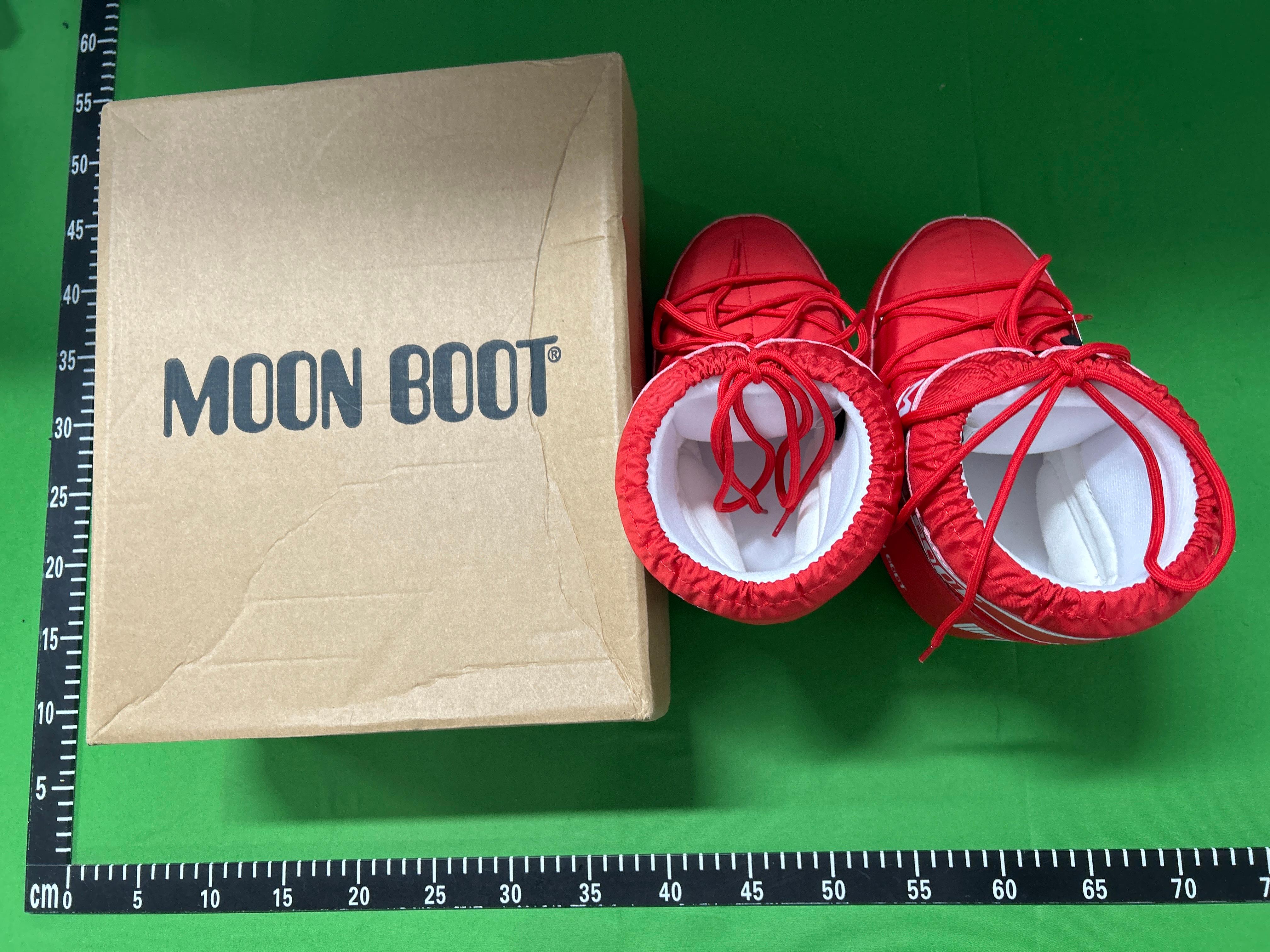 Foto QC 2 de Moon Boot Icon Low Suede