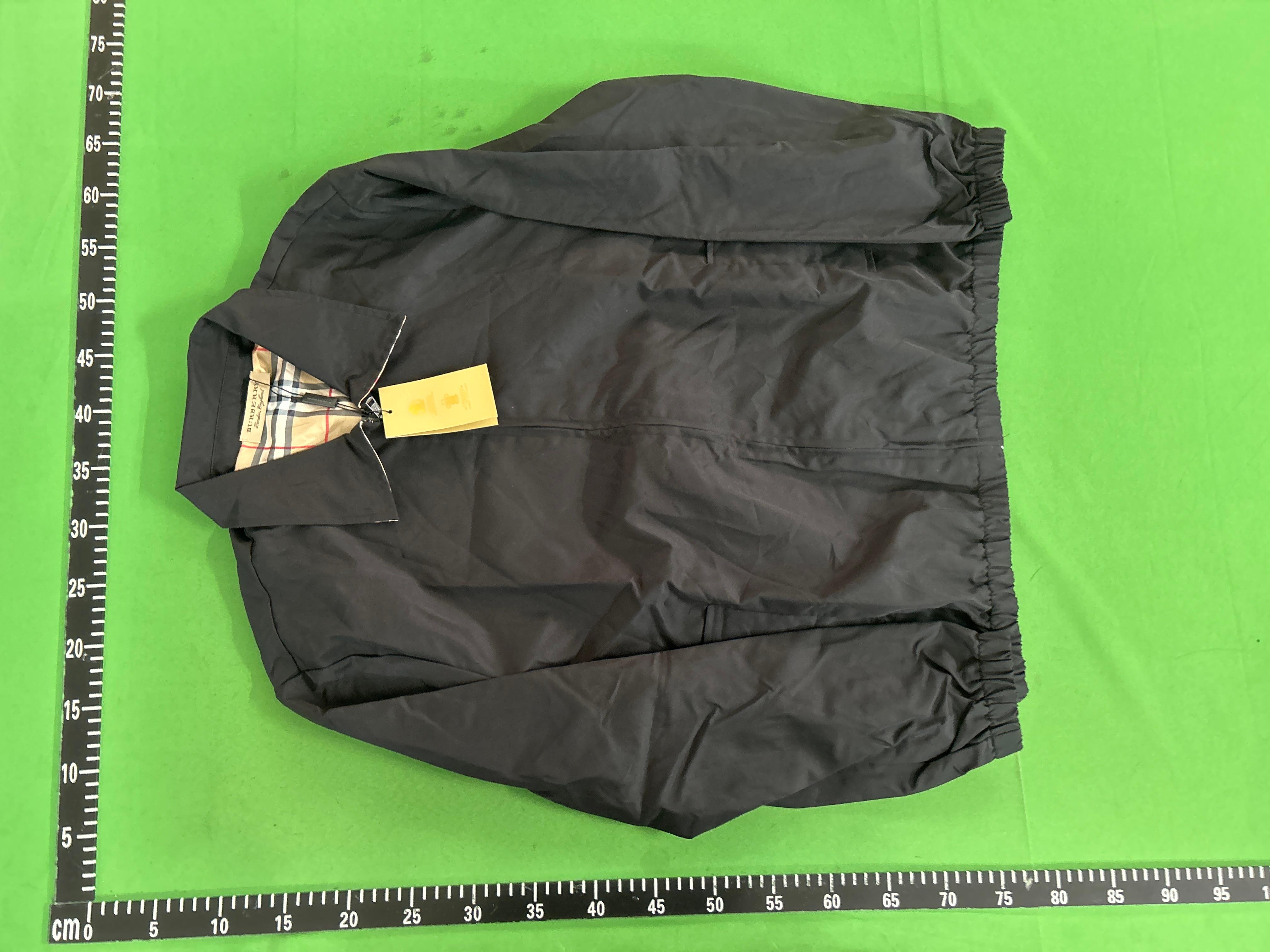 Foto QC 2 de Burberry Vintage Check Hooded Jacket Archive Beige