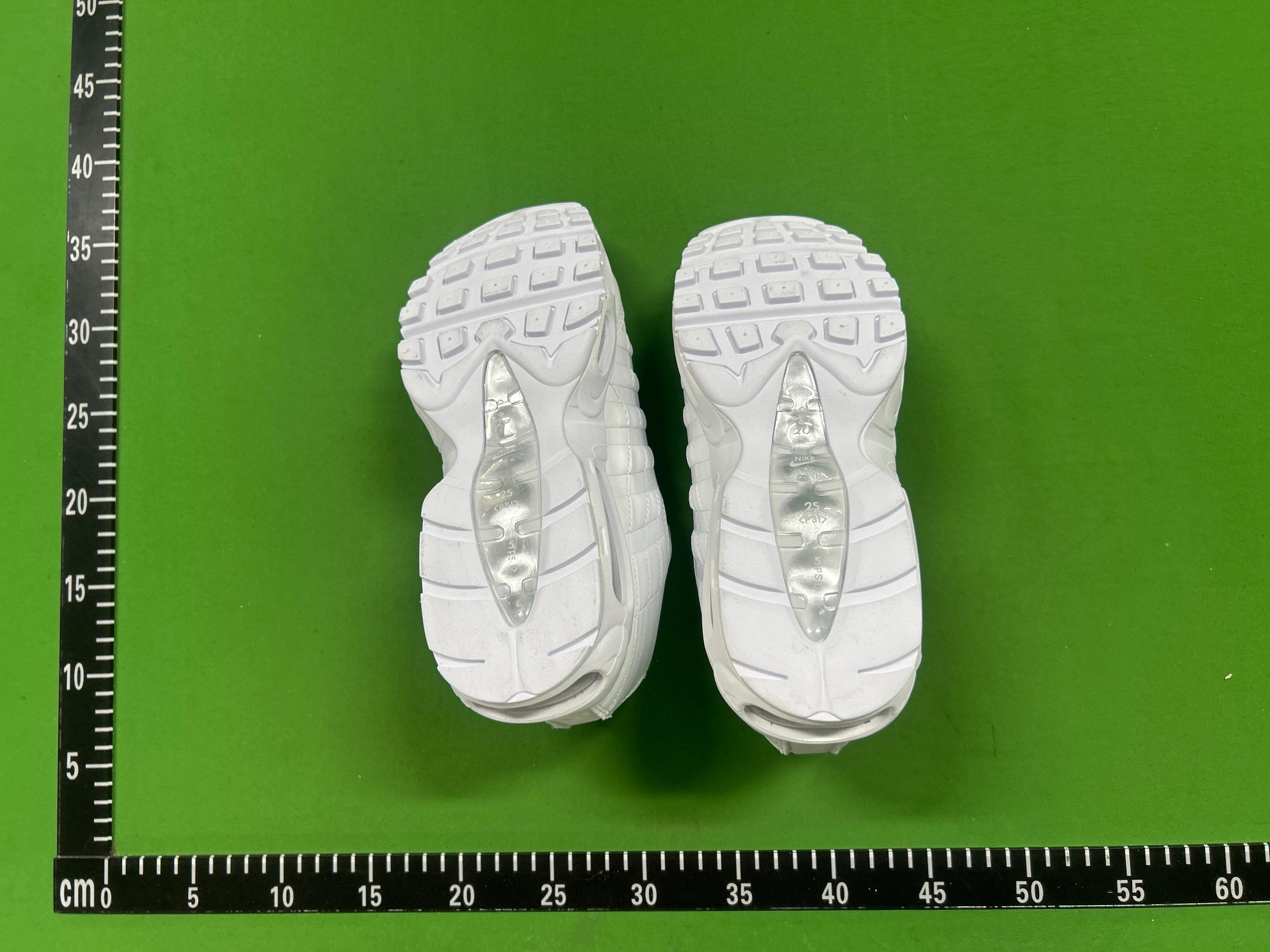 Foto QC 5 de Nike Air Max 95 Triple Black CI3705-001