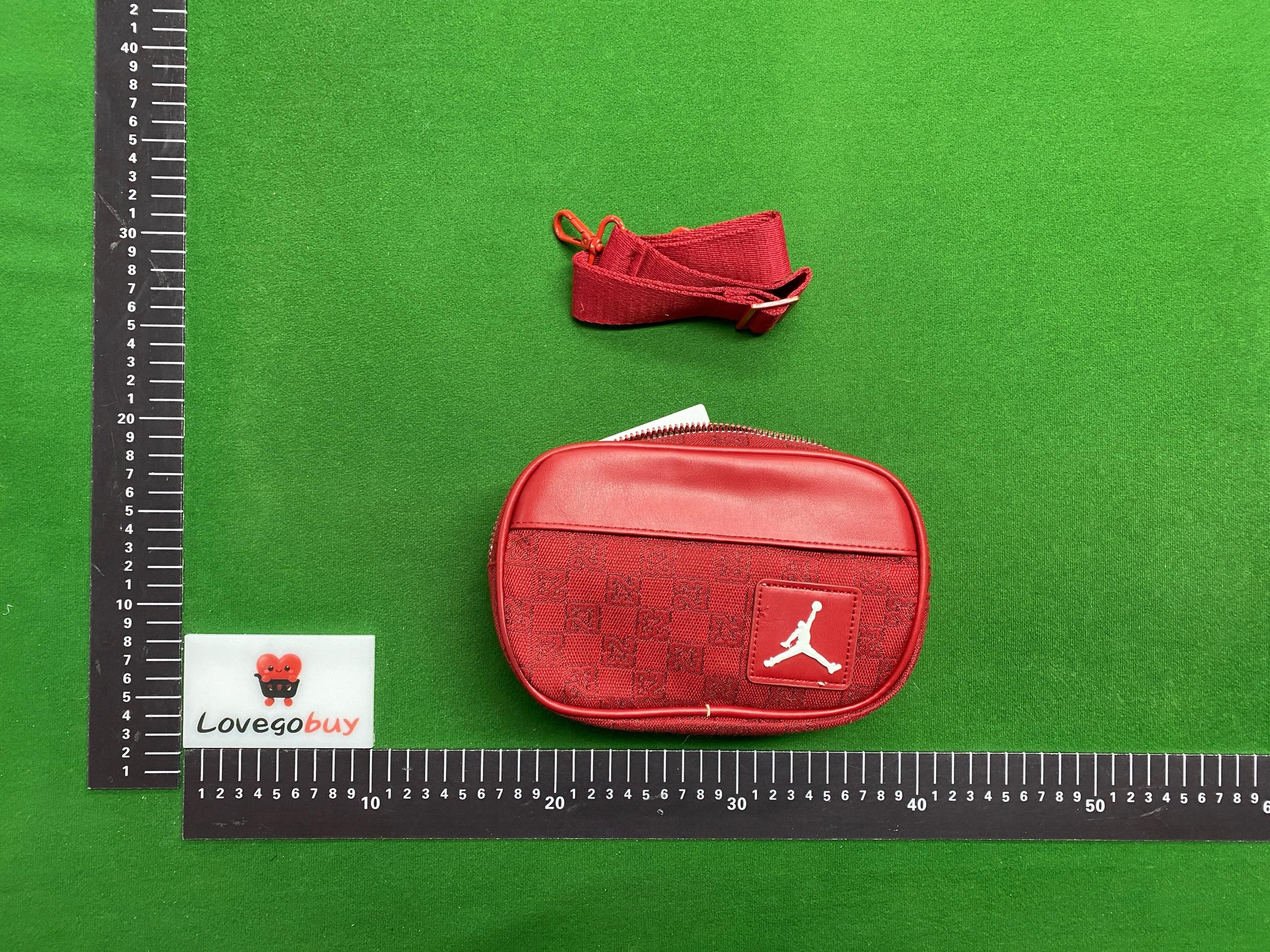 Foto QC 6 de Jordan Crossbody Bag Black