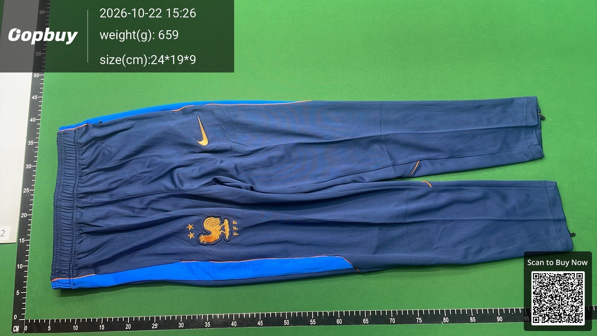 Foto QC 8 de adidas Real Madrid Soccer Training Set 2-Piece White