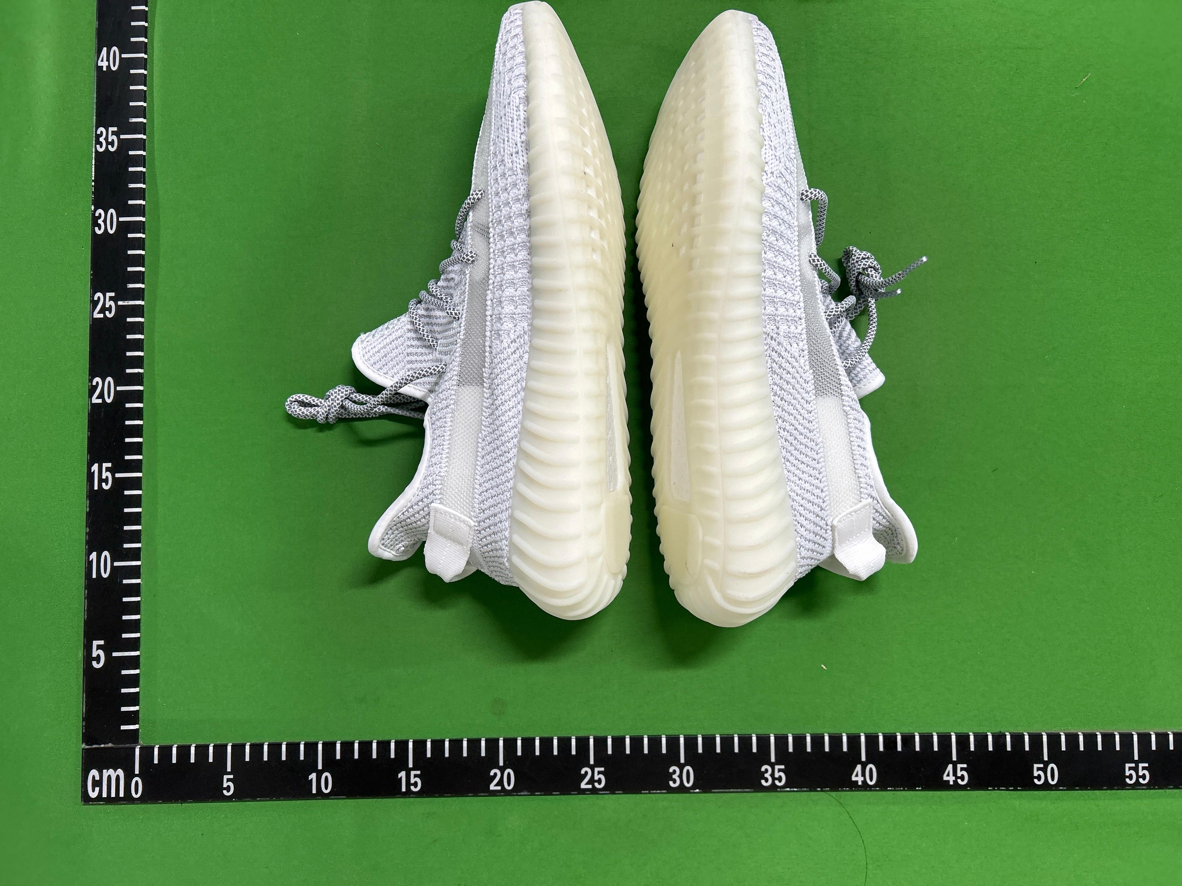 Foto QC 5 de adidas Yeezy Boost 350 V2 Zebra CP9654