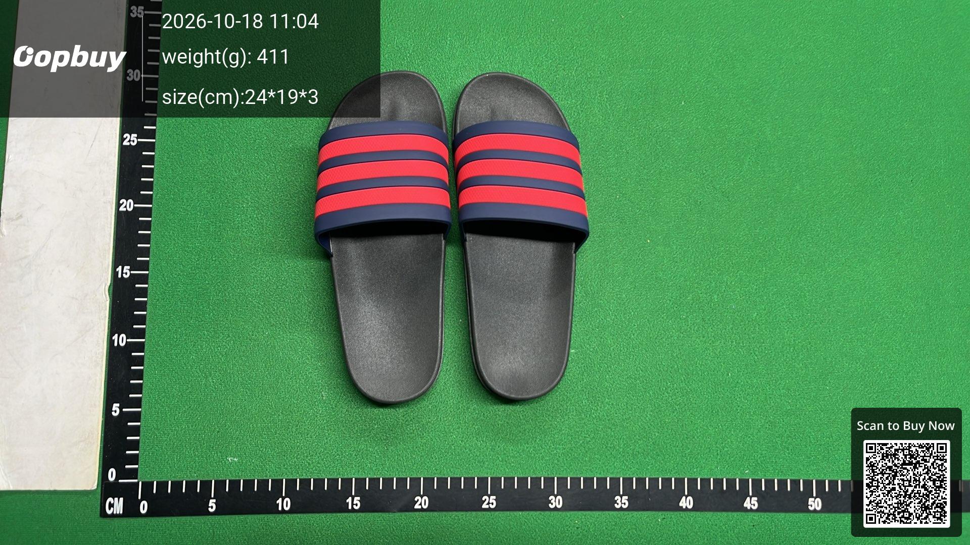 Foto QC 1 de Other Three Stripes Slides PVC Black Yellow 2026