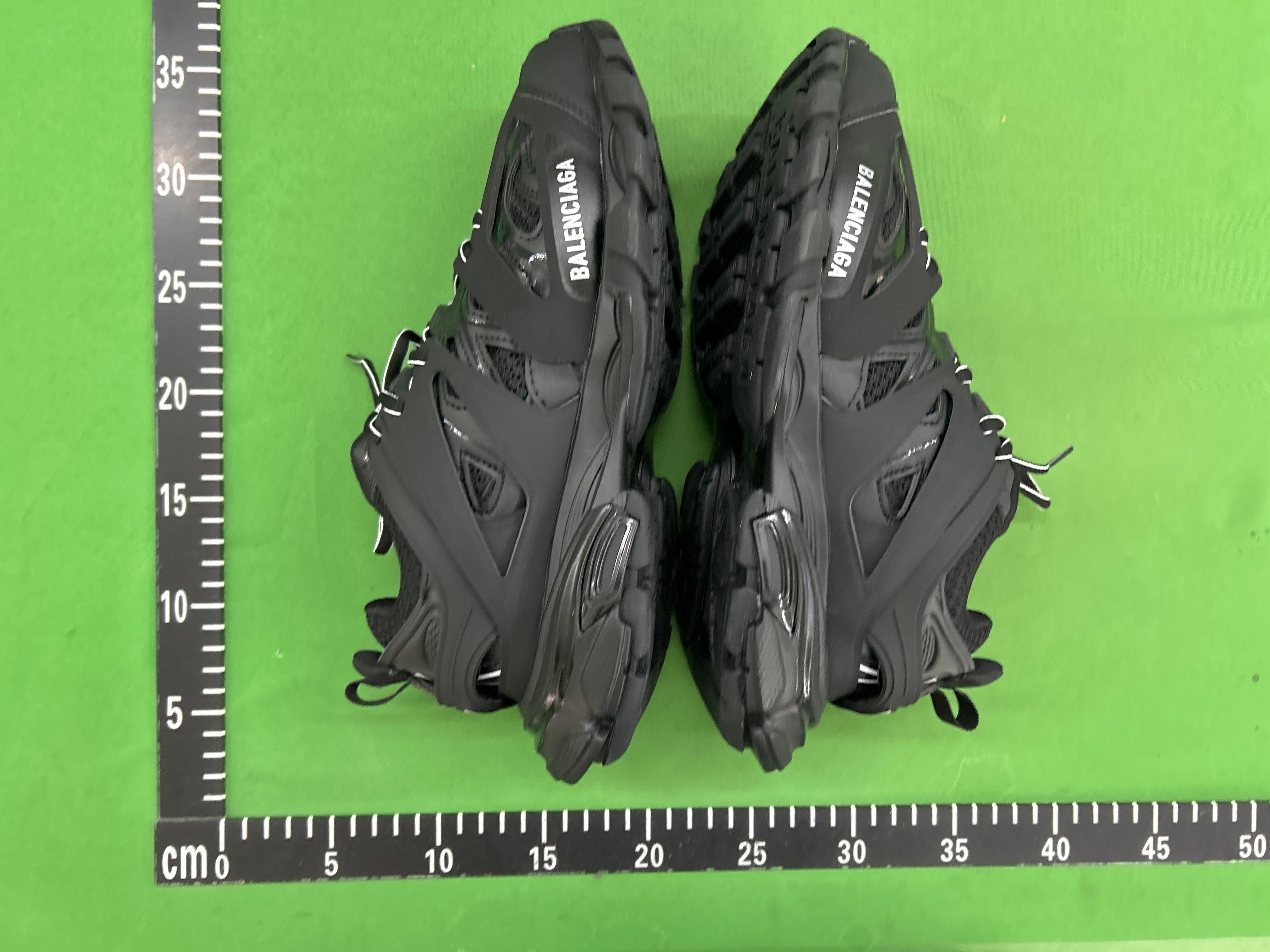 Foto QC 6 de Balenciaga Track Sneaker Black 542023 W1GB1 1000