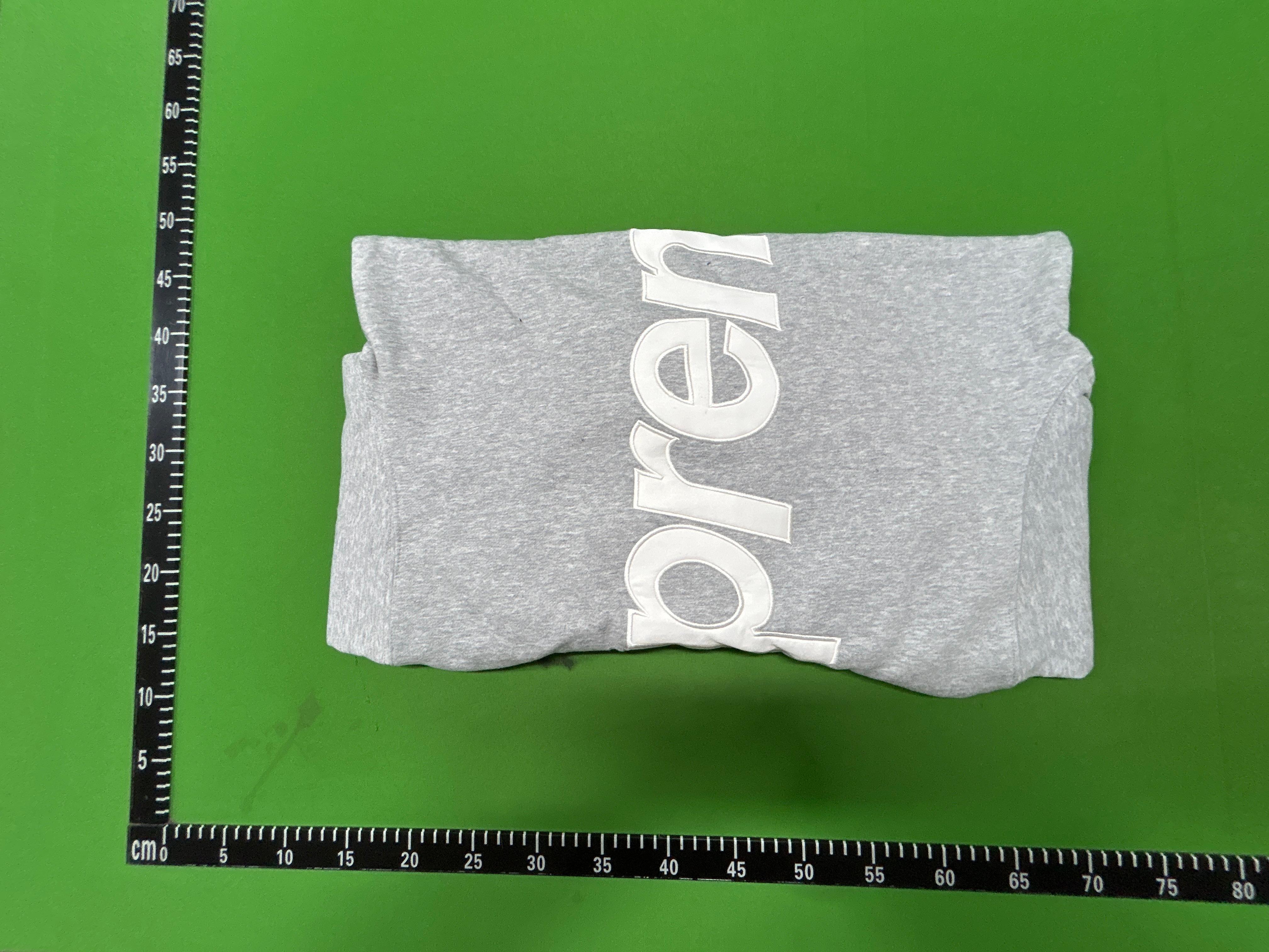 Foto QC 2 de Supreme Satin Applique Hoodie Woodland Camo