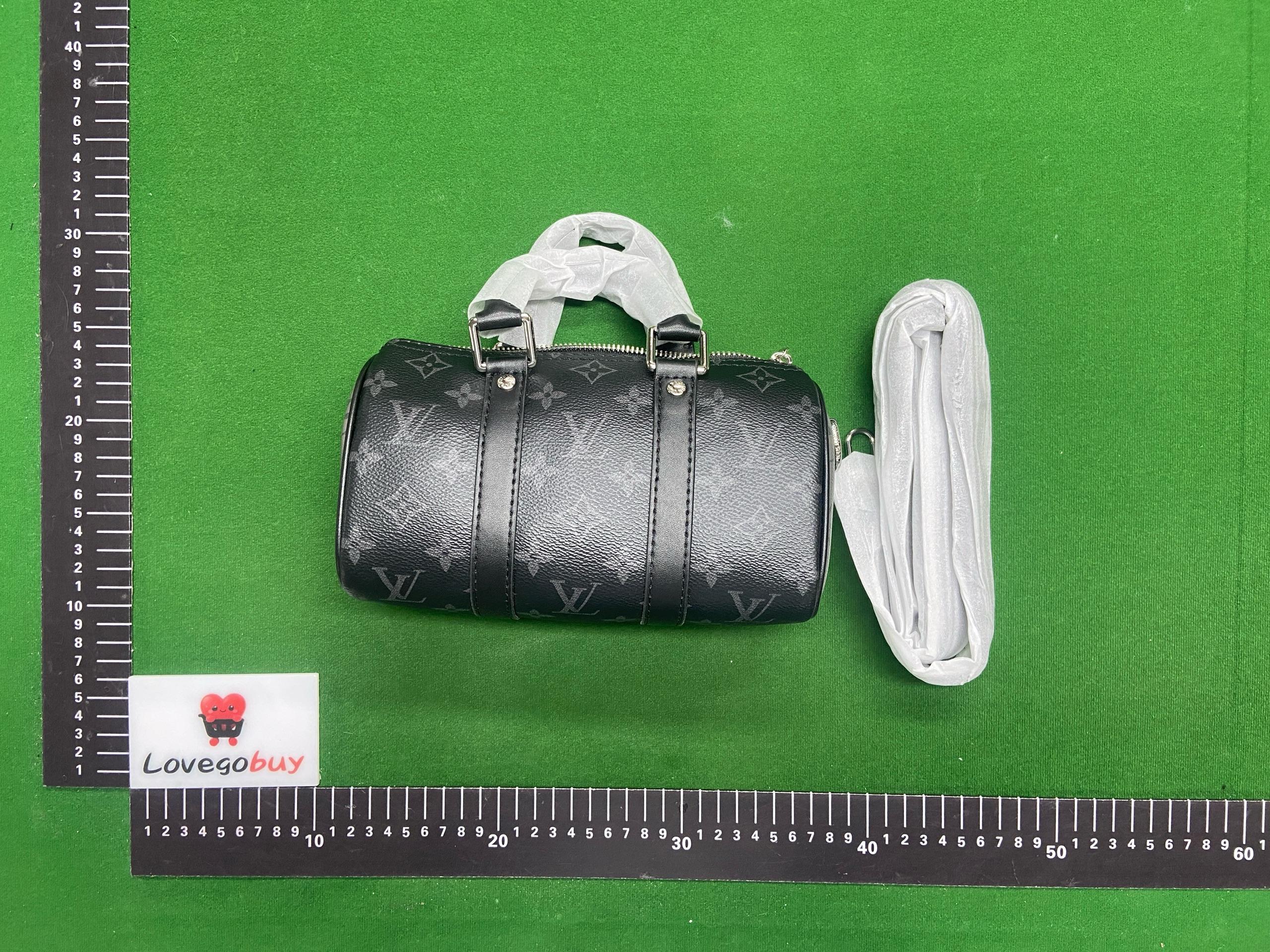 Foto QC 2 de Gucci Ophidia Mini GG Supreme Canvas Camera Bag