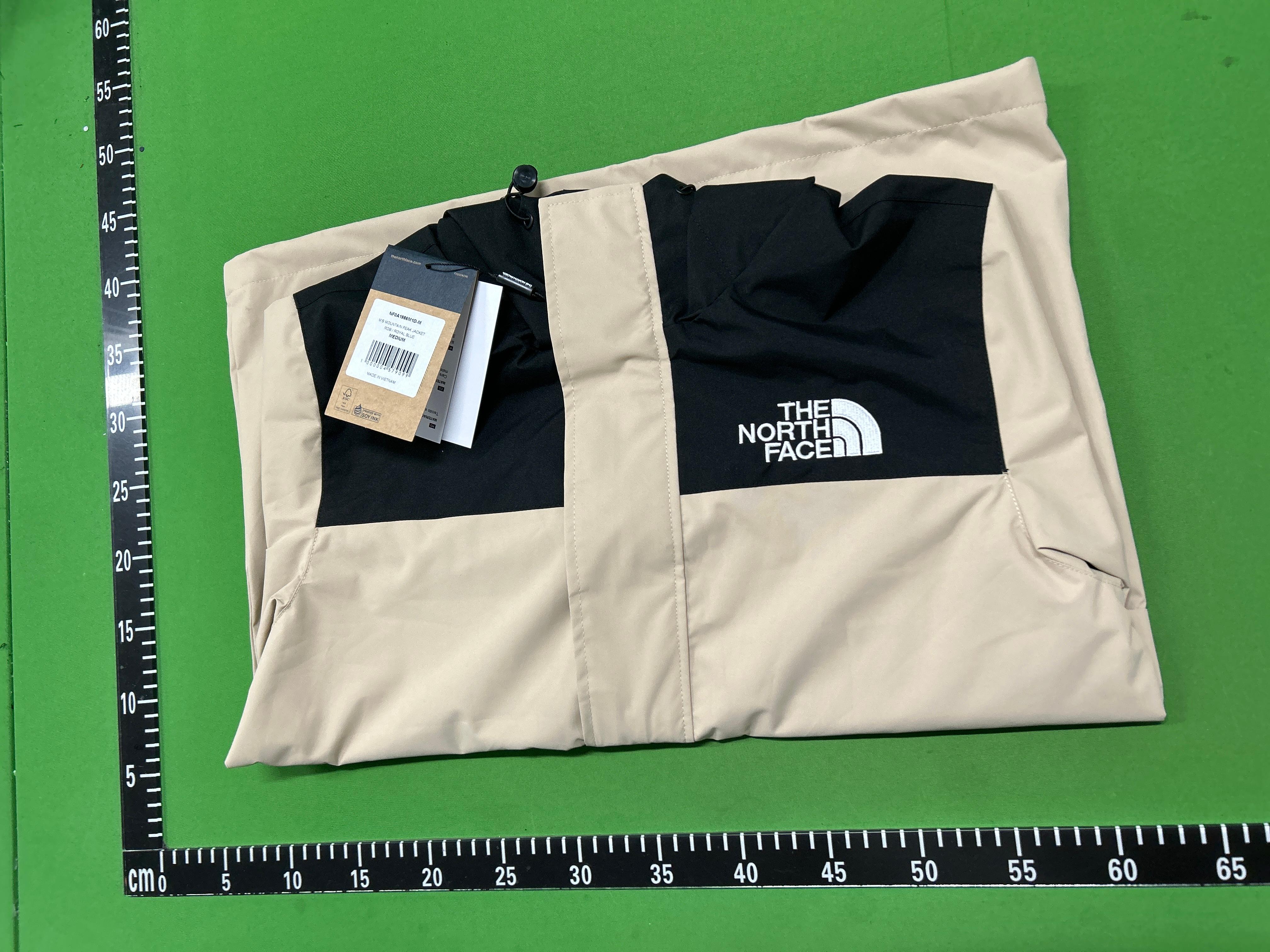 Foto QC 1 de The North Face Hooded Jacket Windbreaker Waterproof Black
