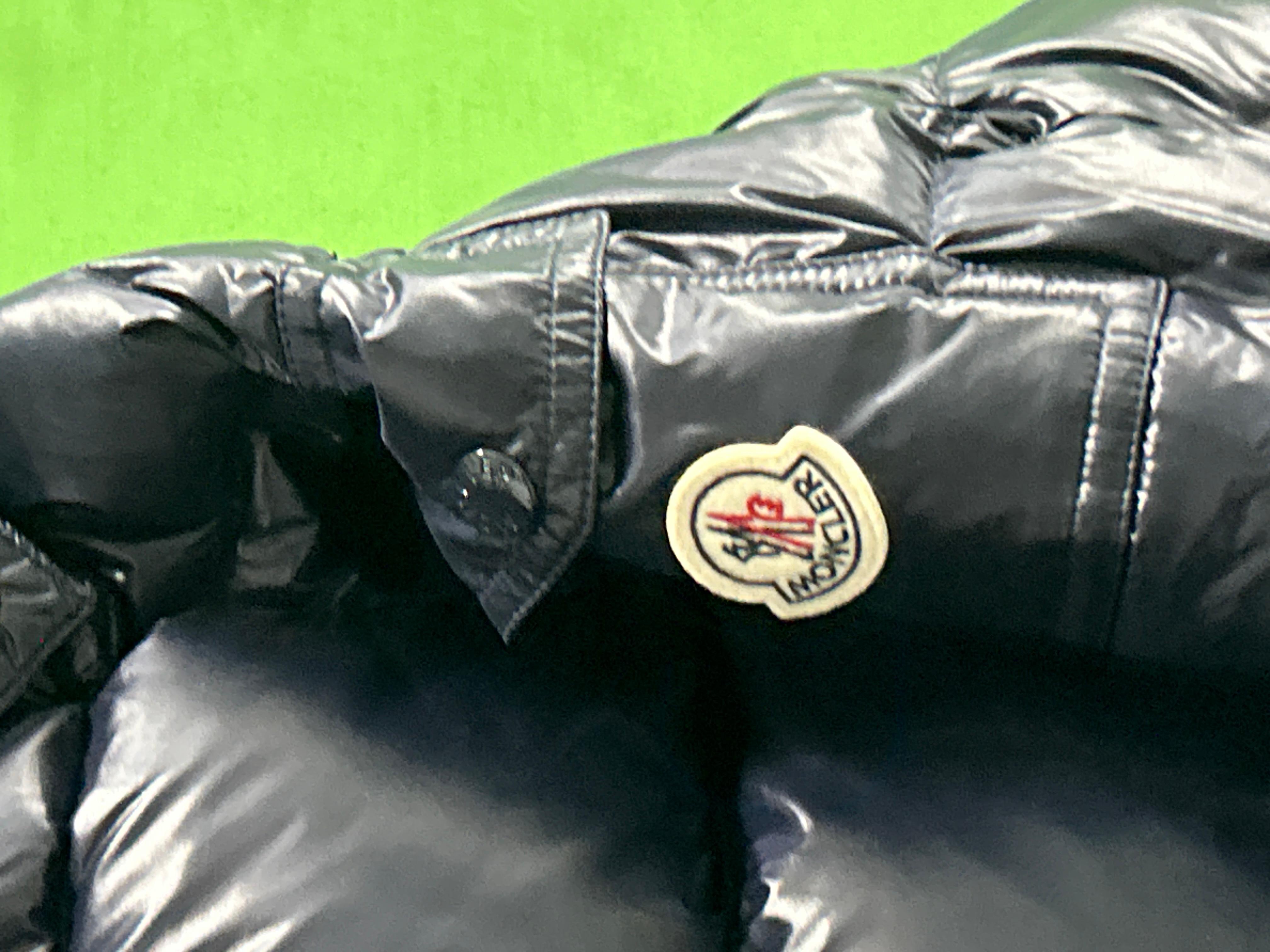 Foto QC 5 de Moncler Maya Down Puffer Jacket Navy