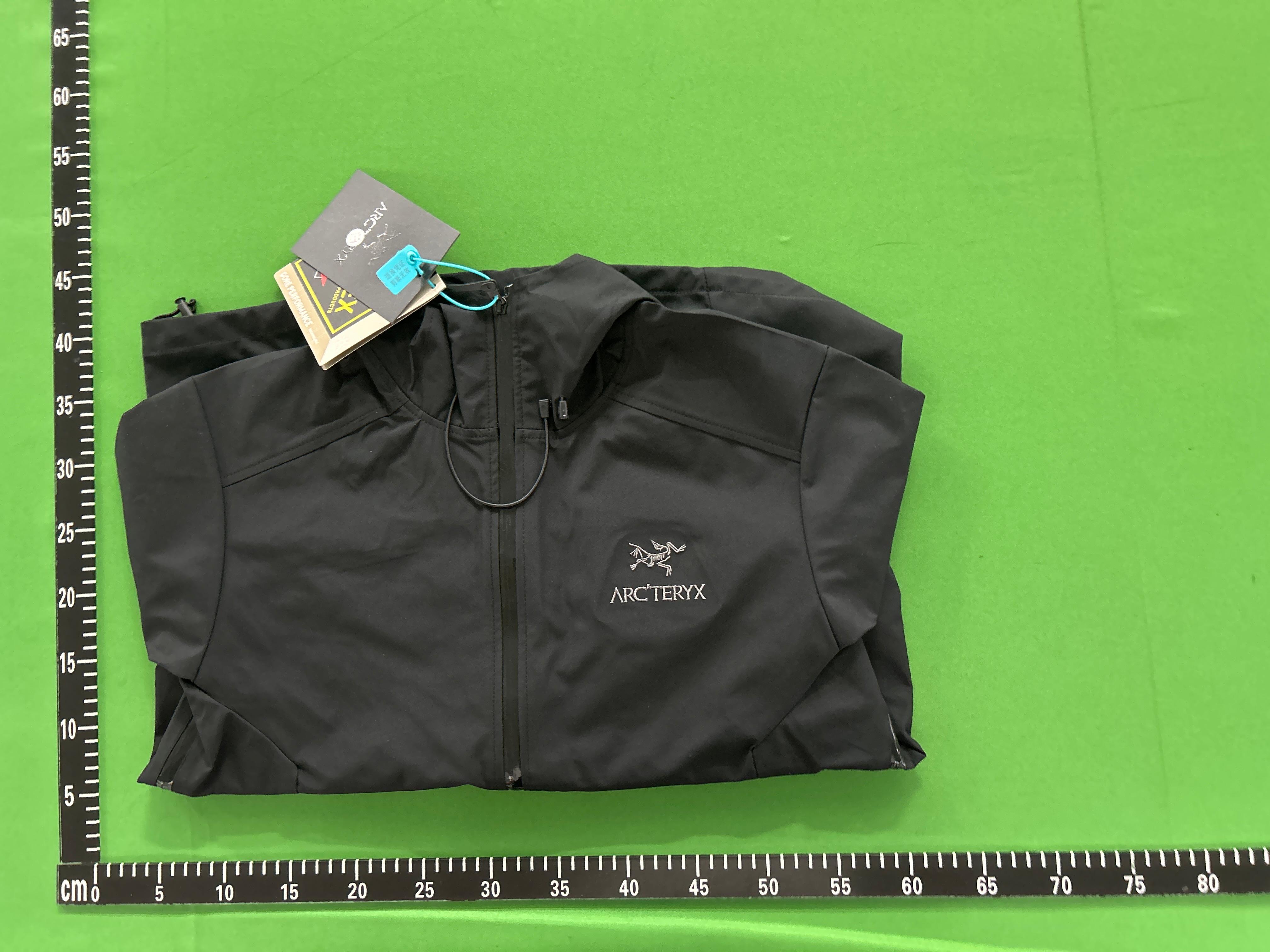 Foto QC 3 de Arc'teryx Beta LT Jacket Gore-Tex Black